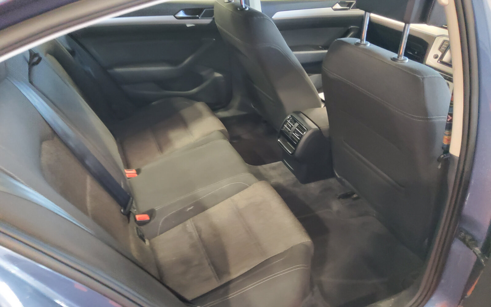 Volkswagen Passat 1.6 TDI 120HP Comfortline