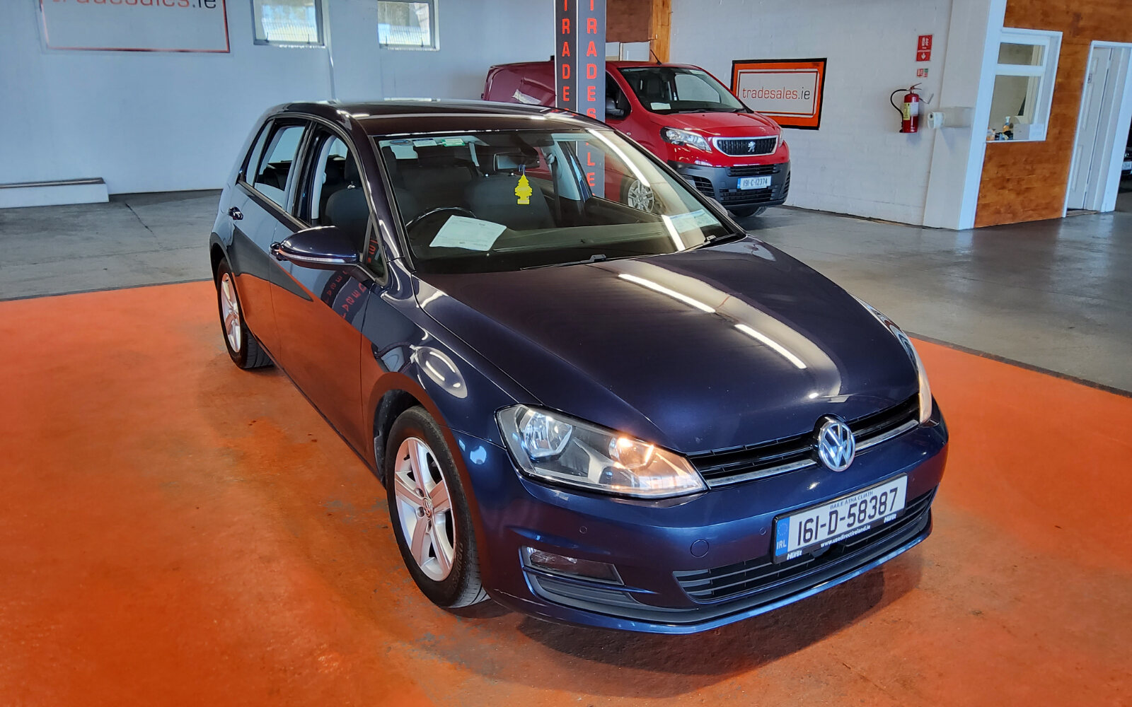 Volkswagen Golf 1.6 TDI 5DR 110HP BlueMotion