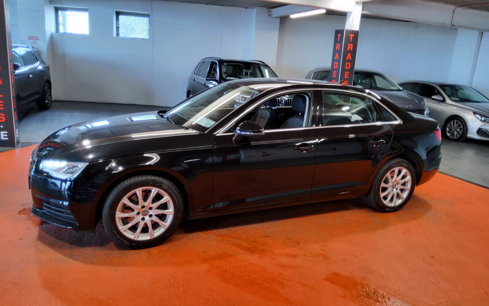 Audi A4 2.0TDI 122HP Attraction Ultra