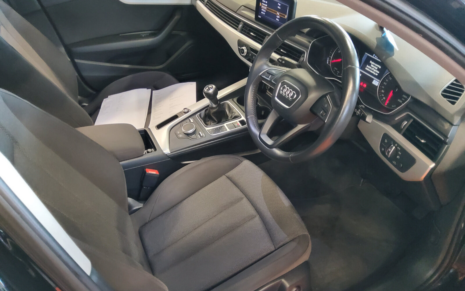 Audi A4 2.0TDI 122HP Attraction Ultra