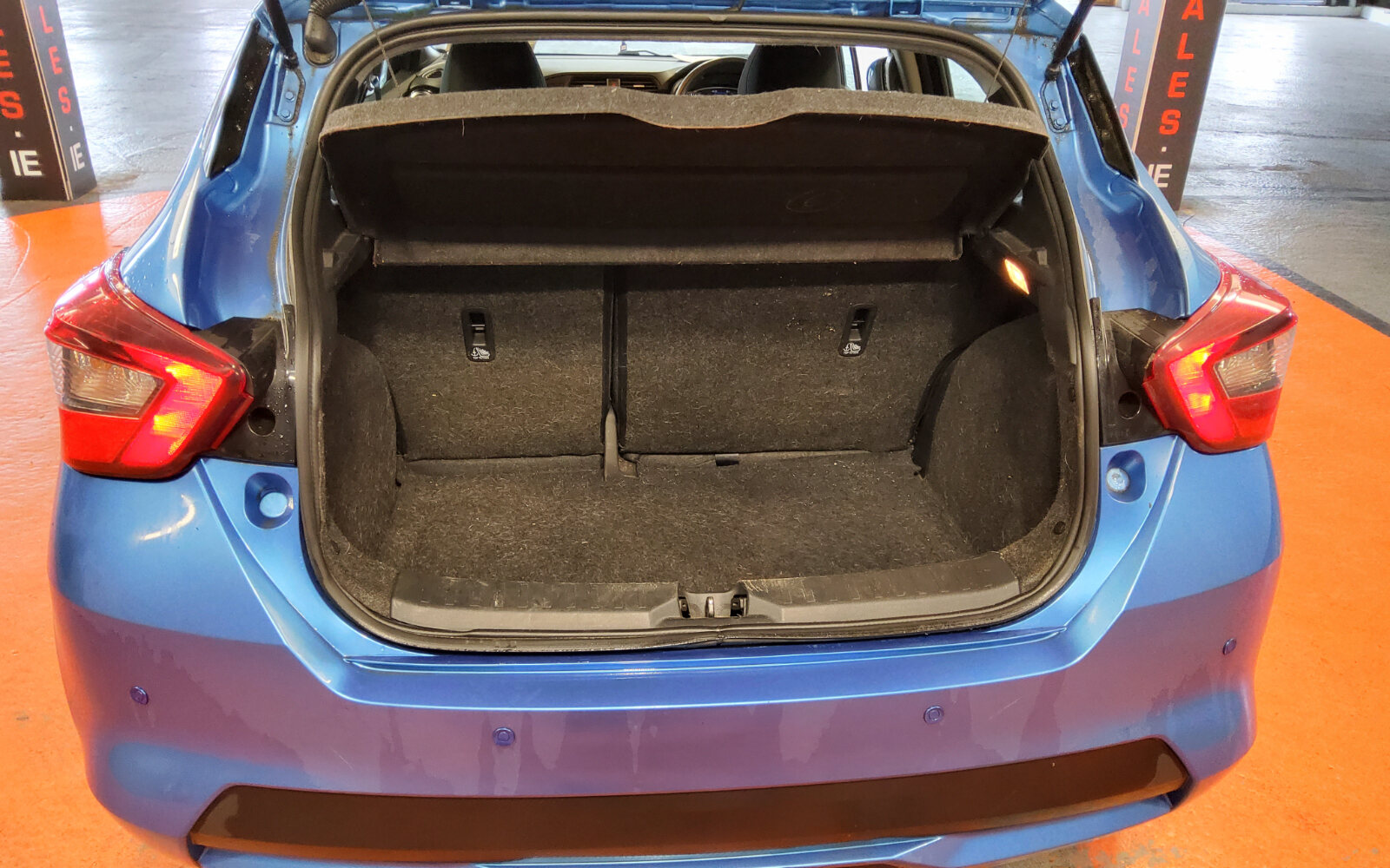 Nissan Micra 1.0T SV CVT