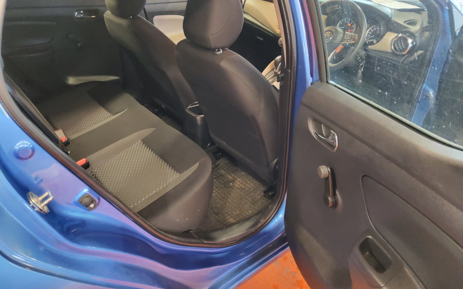 Nissan Micra 1.0T SV CVT