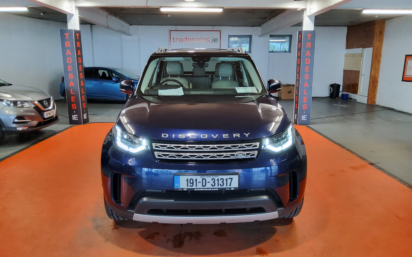 Land Rover Discovery 2.0D SD4 240 PS 4WD Auto SE