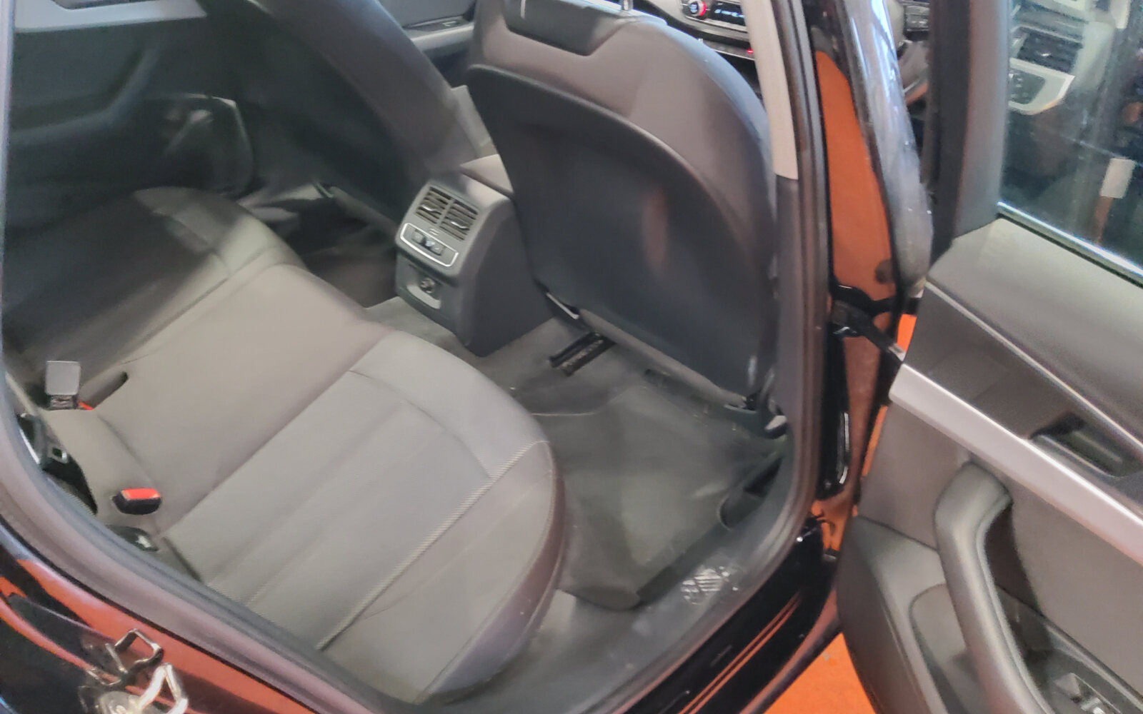 Audi A4 35 TDI 163HP S Tronic SE