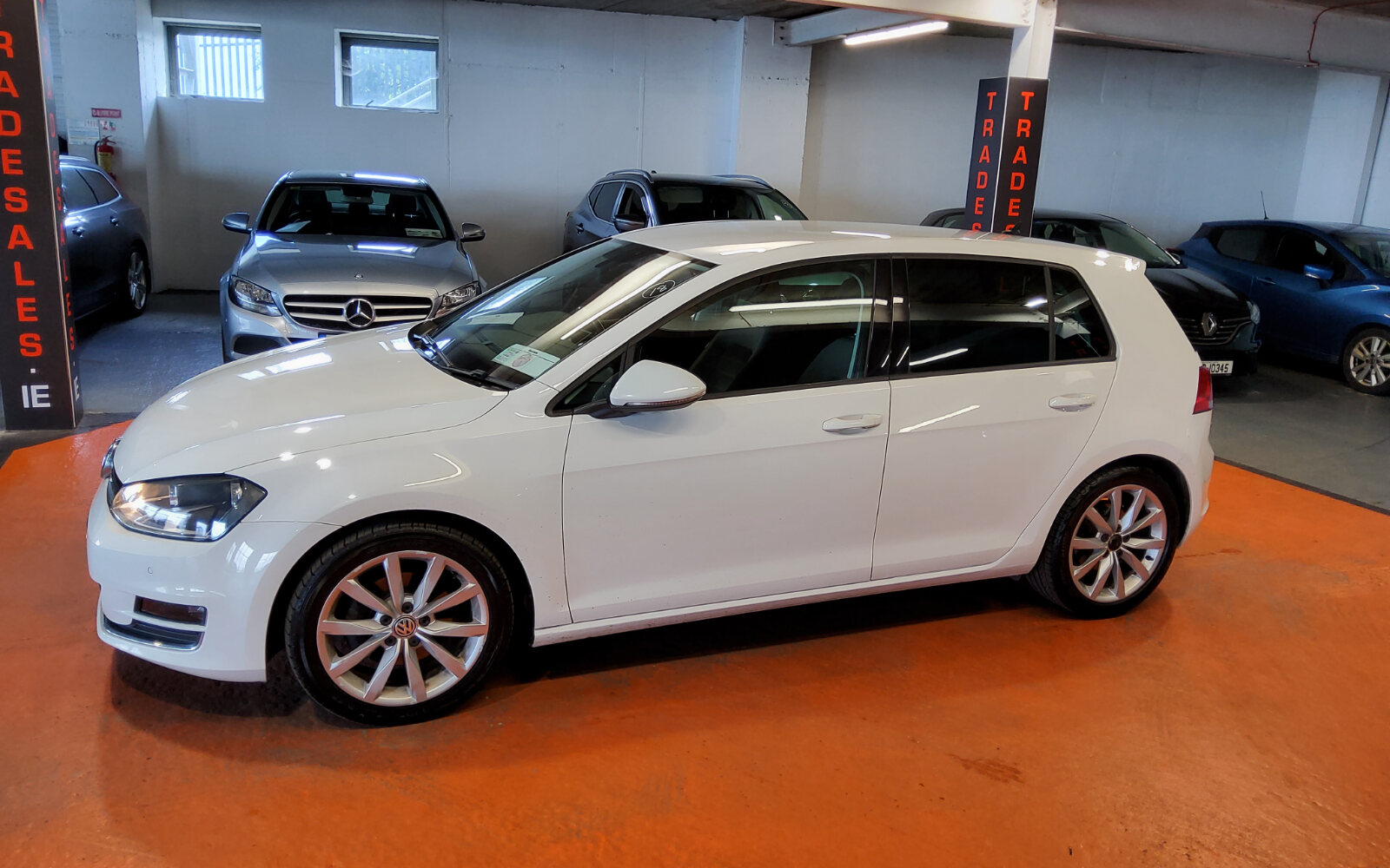 Volkswagen Golf 1.6 TDI 5DR 110HP Highline