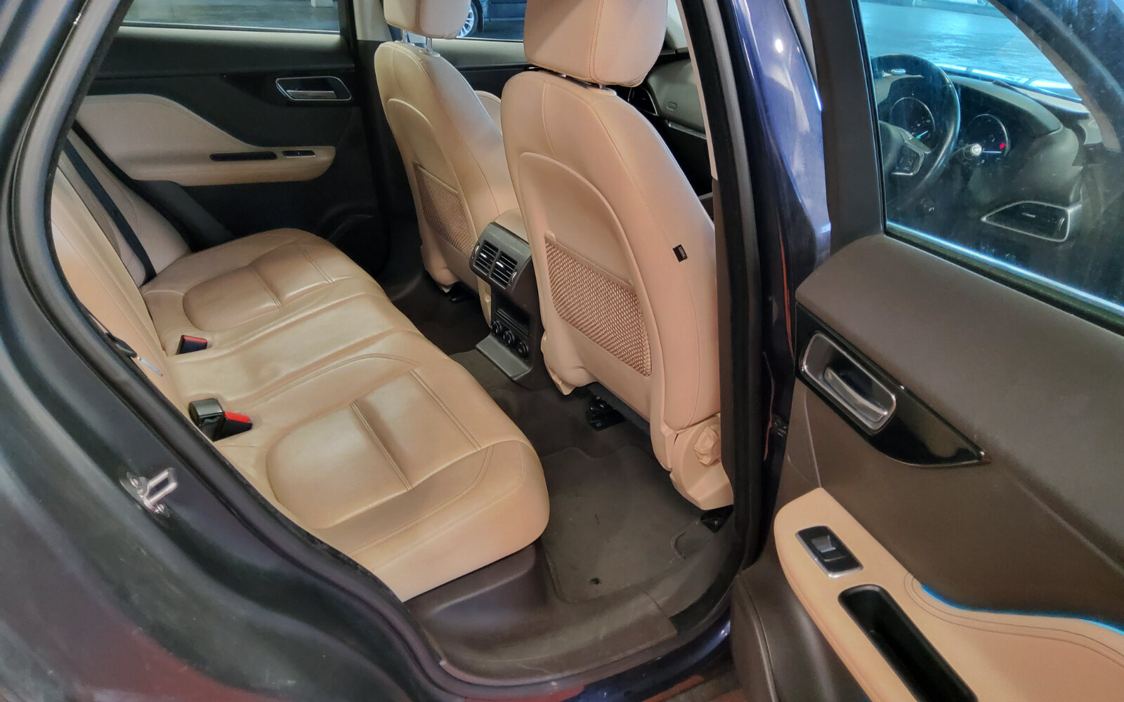 Jaguar F-Pace AWD 2.0 D 180PS Prestige Auto