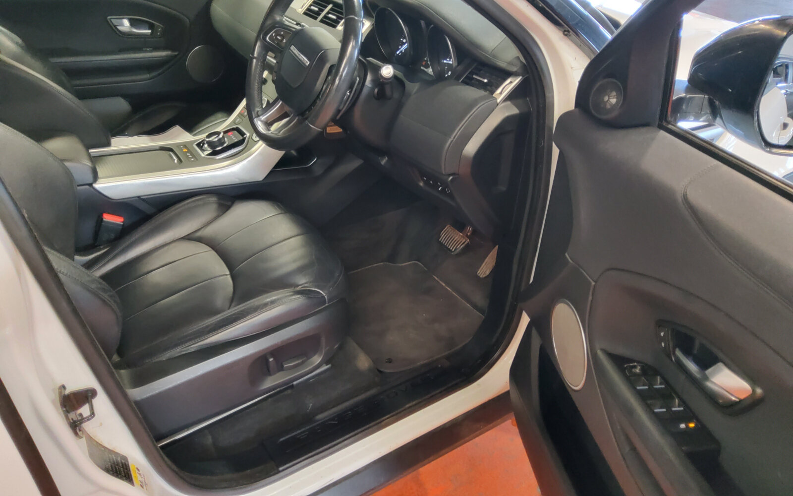 Land Rover Range Rover Evoque 2.0 Td4 SE 150PS Auto 4wd