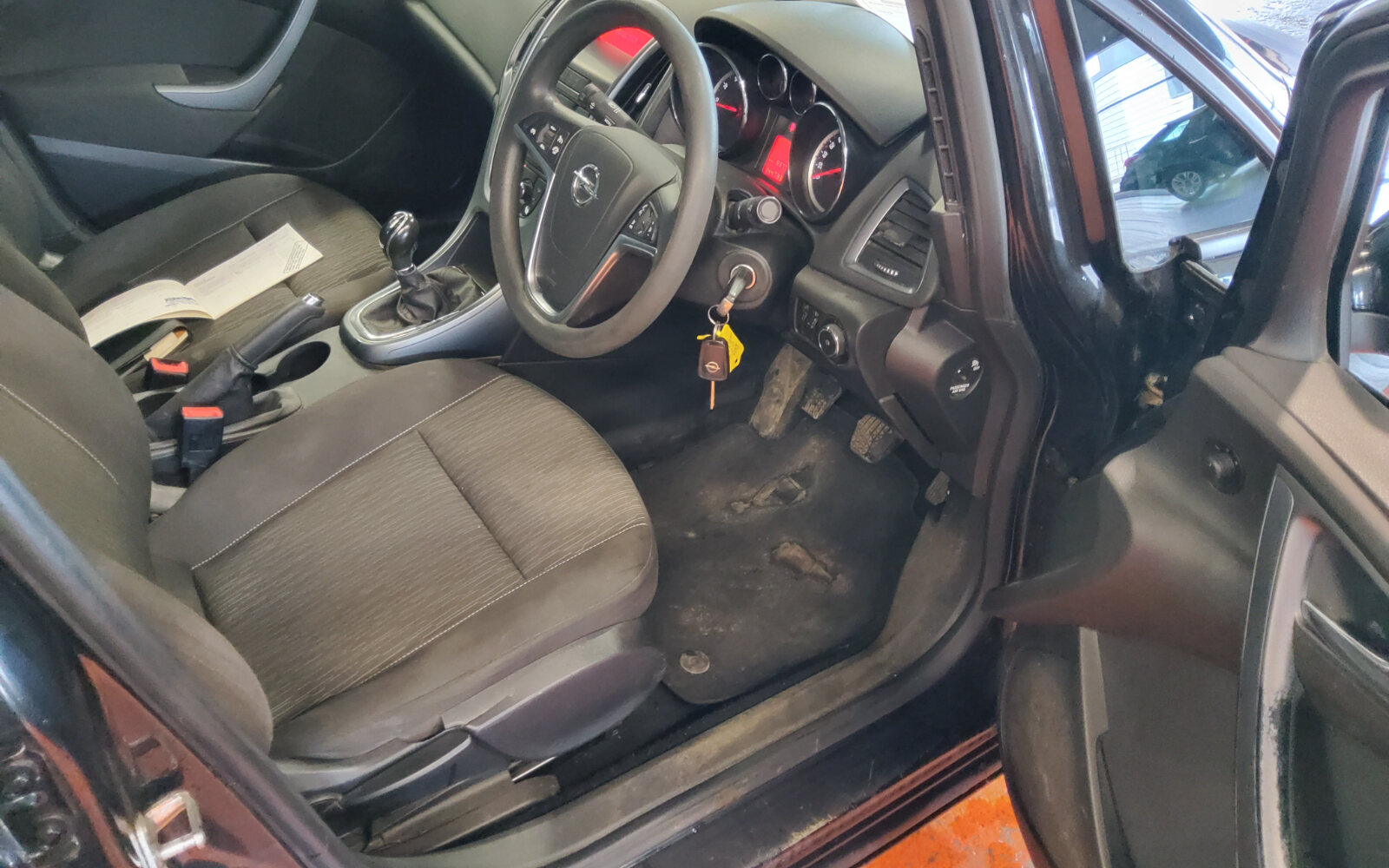 Opel Astra 1.4 100PS SC