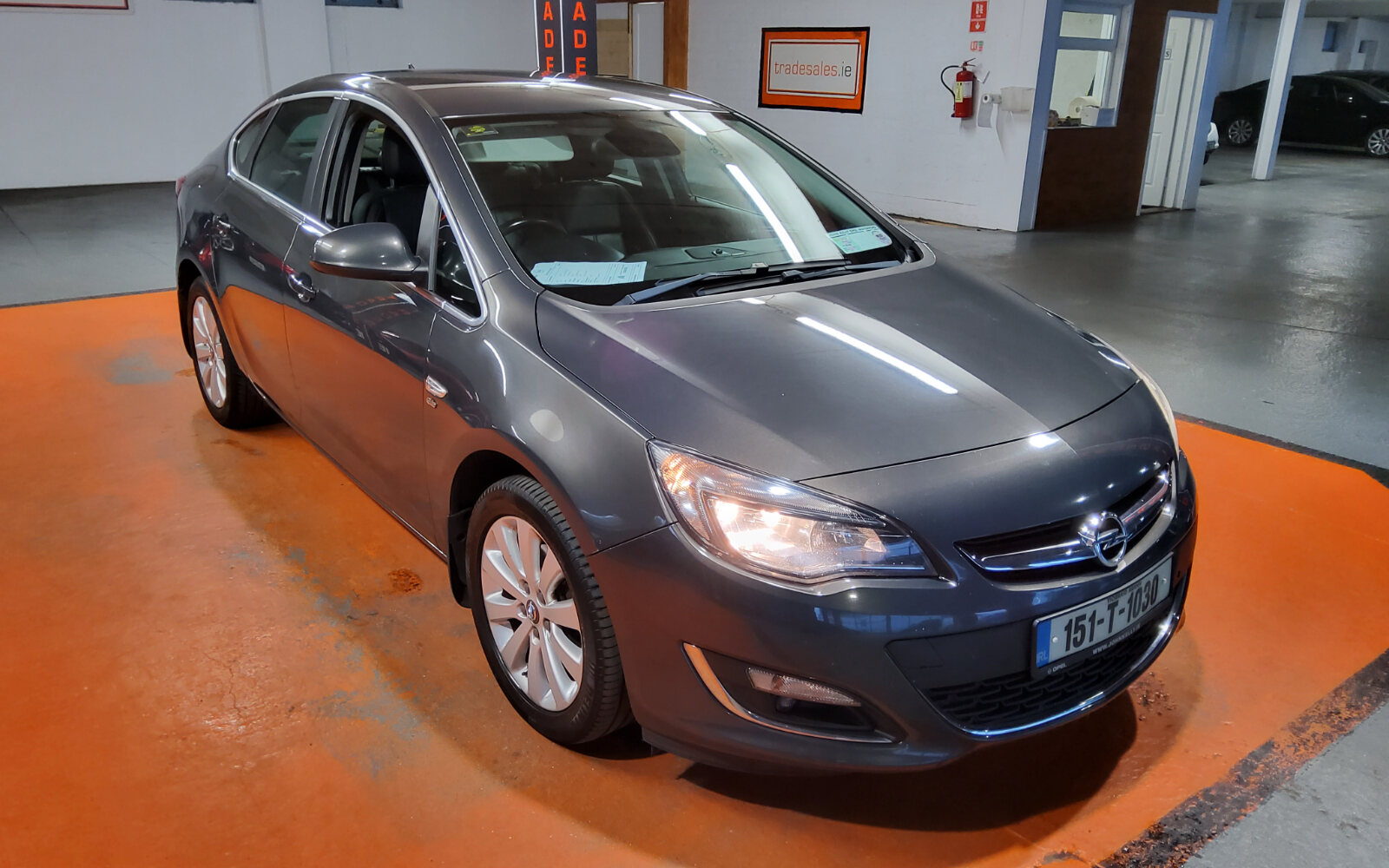 Opel Astra 1.6 CDTI 136PS Elite