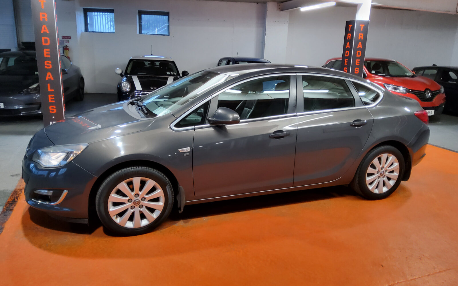 Opel Astra 1.6 CDTI 136PS Elite