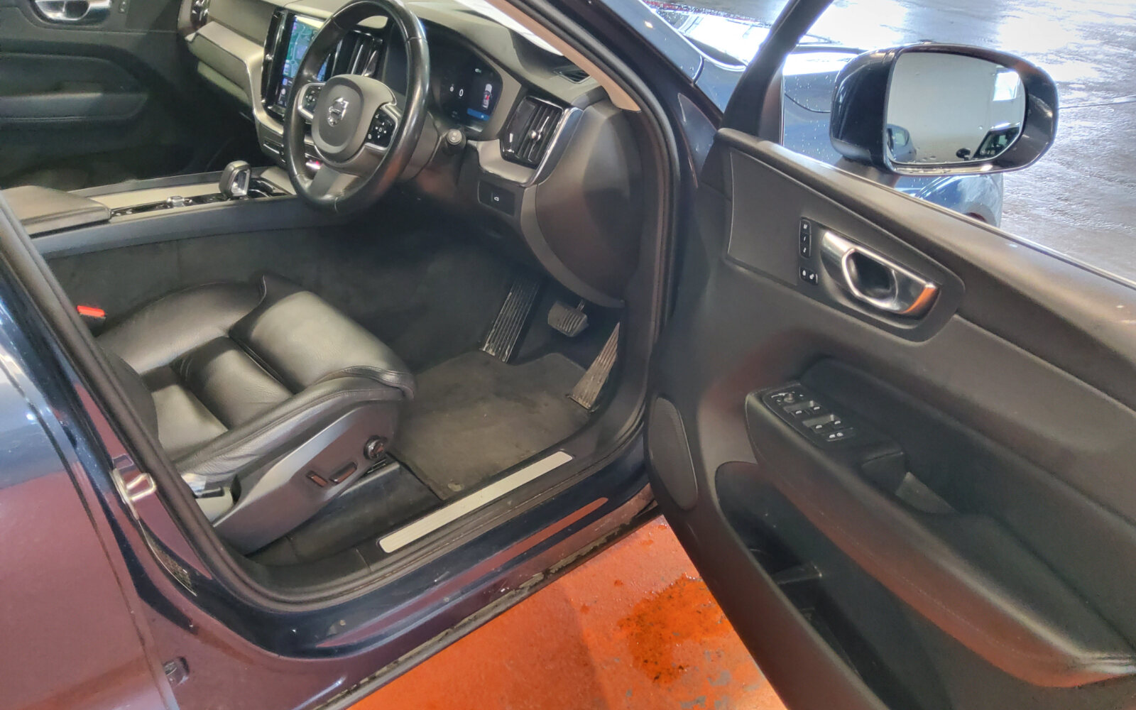Volvo XC60 B4 diesel MHEV 197hp AT8 Plus Bright
