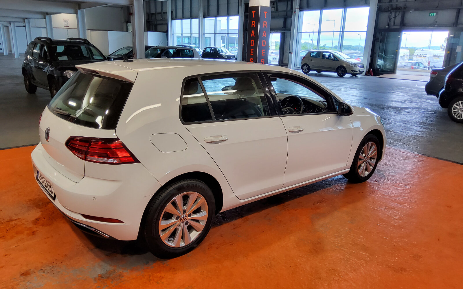 Volkswagen Golf 1.0 TSI 5DR 110HP Comfortline