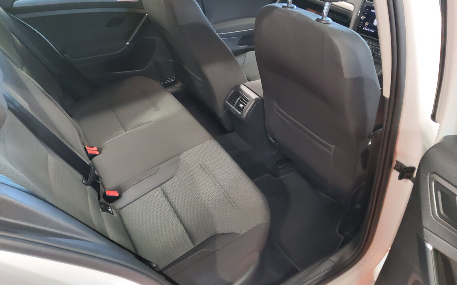 Volkswagen Golf 1.0 TSI 5DR 110HP Comfortline