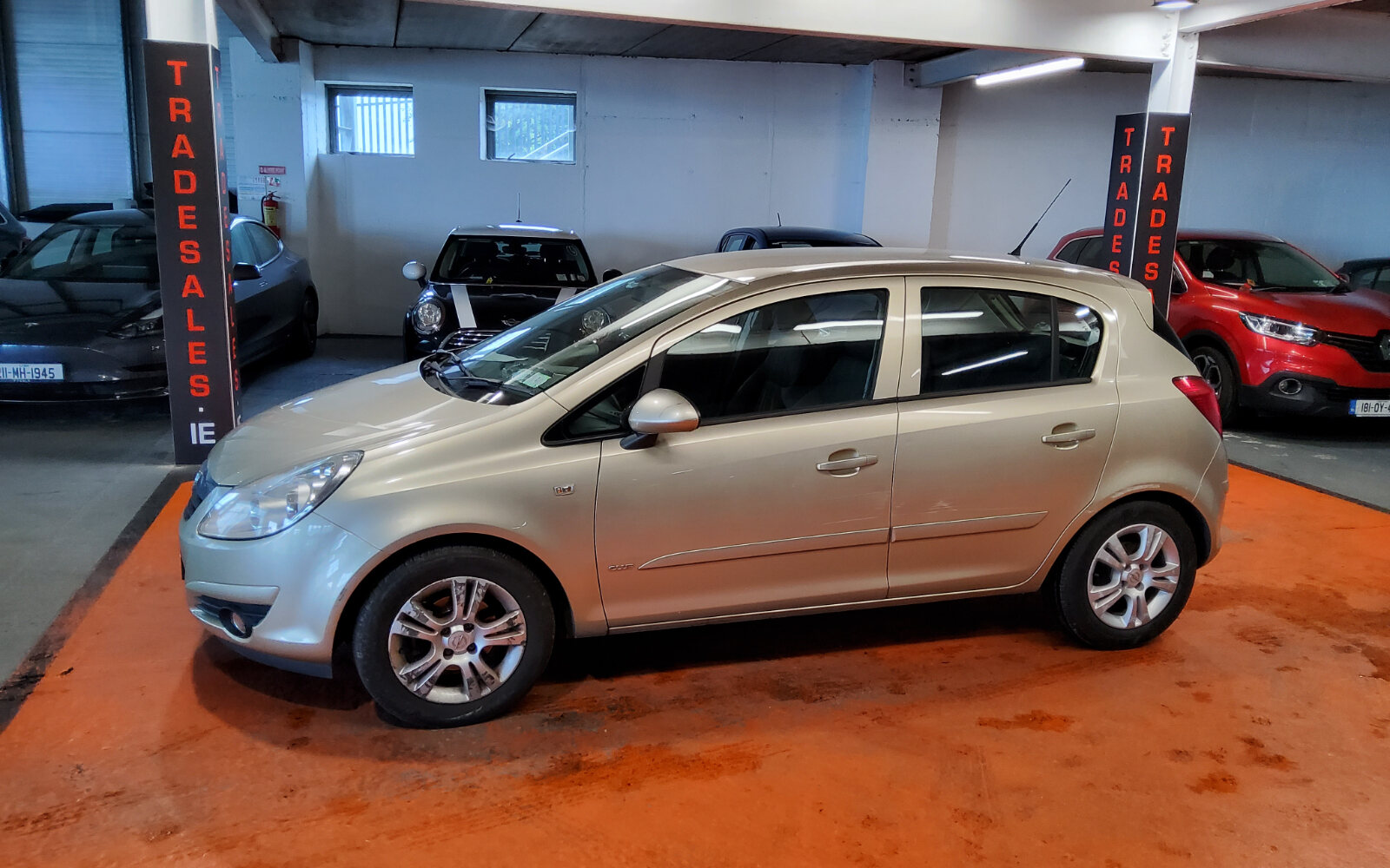 Opel Corsa 1.2i 16v CLUB 5 DR