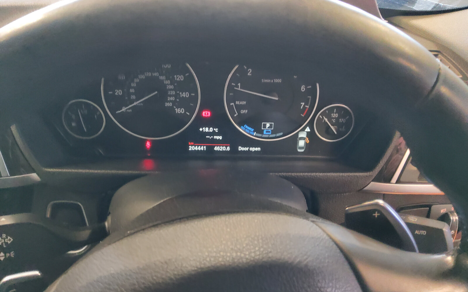 BMW 3-Series 330e Luxury