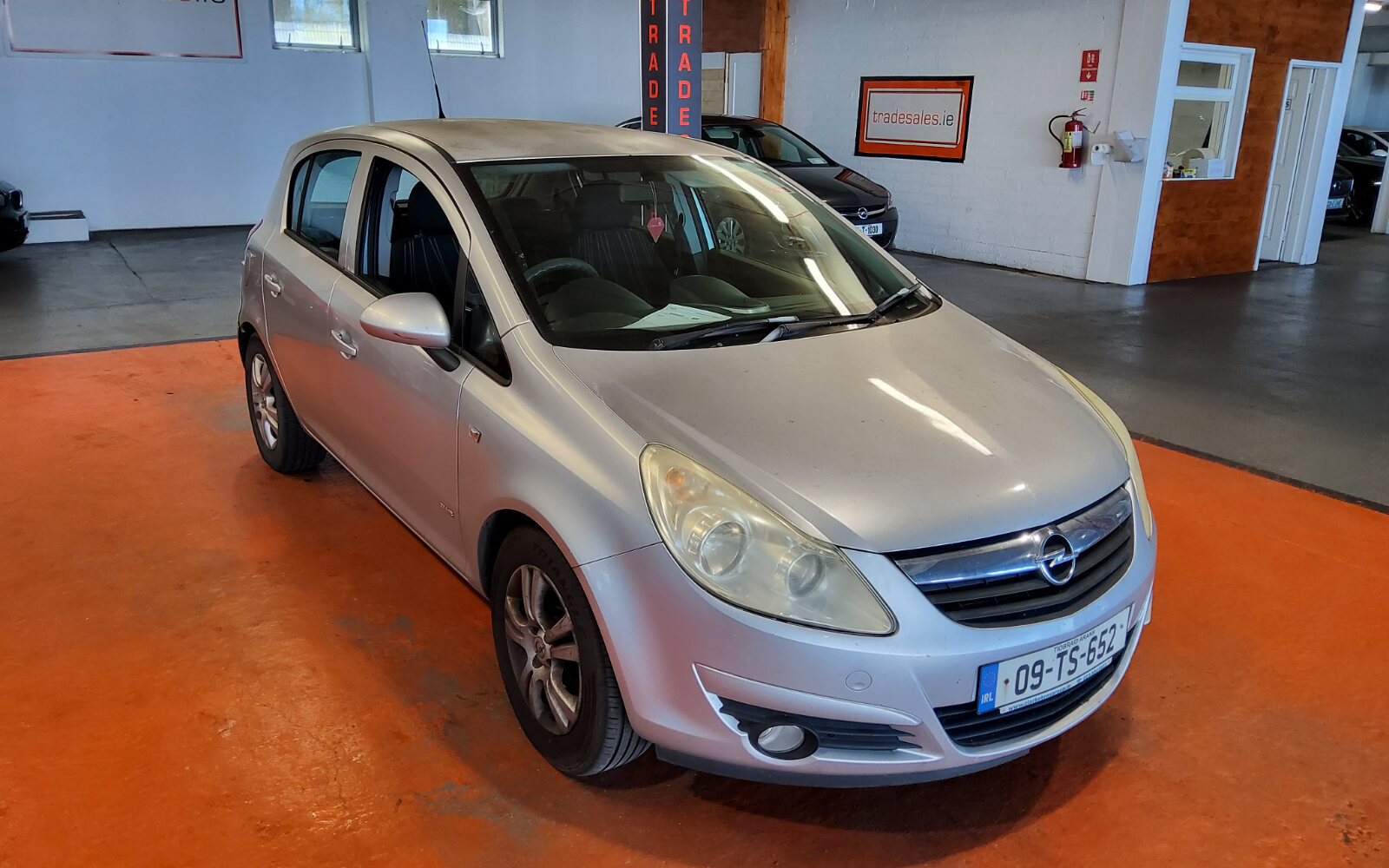 Opel Corsa 1.2i 16v CLUB 5 DR