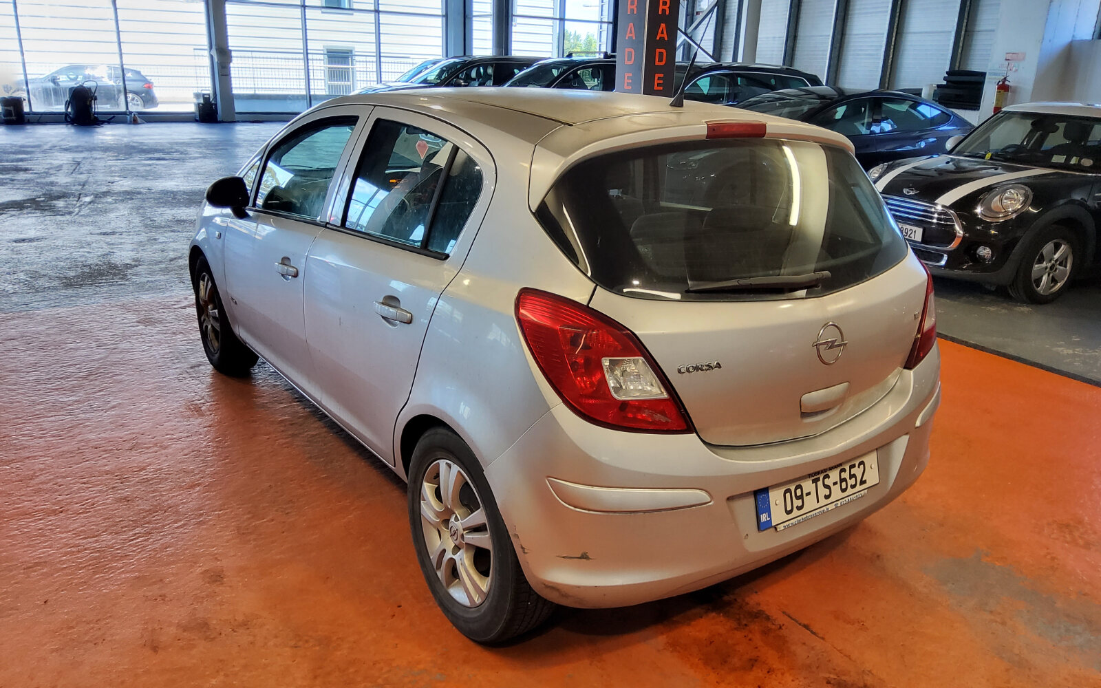 Opel Corsa 1.2i 16v CLUB 5 DR