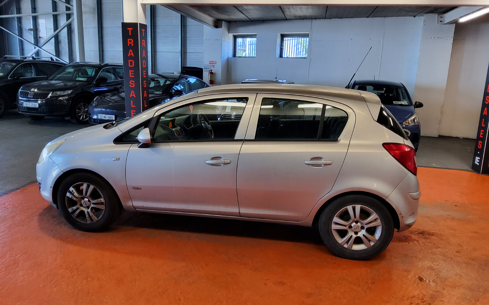 Opel Corsa 1.2i 16v CLUB 5 DR