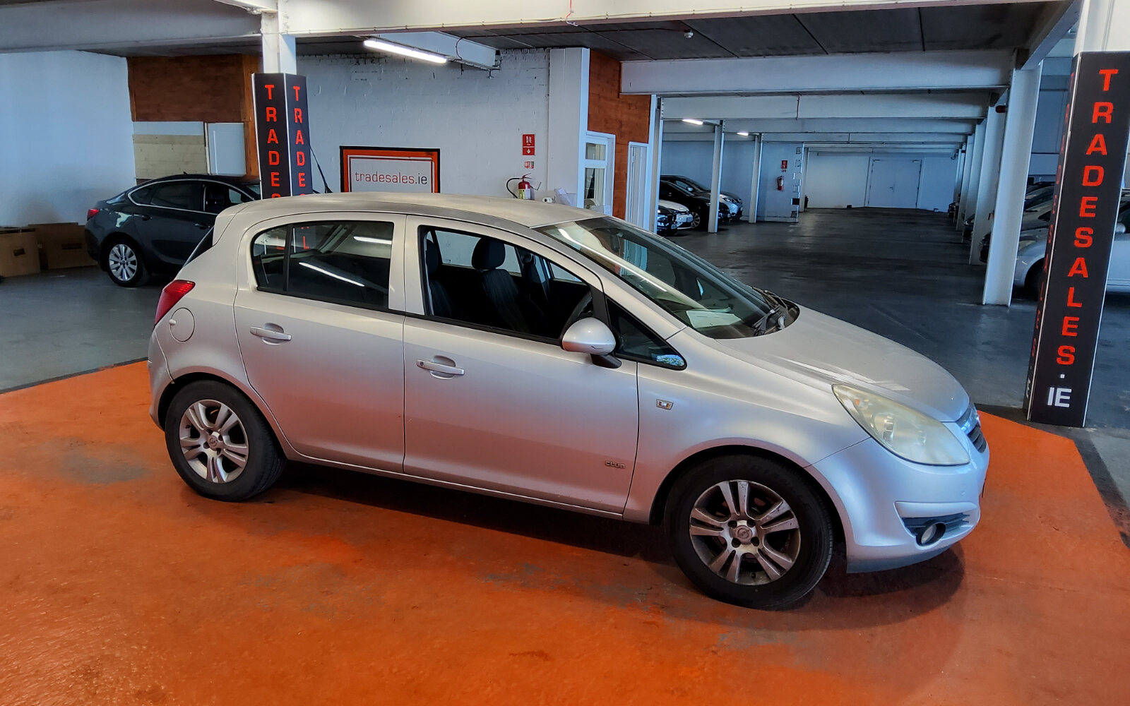 Opel Corsa 1.2i 16v CLUB 5 DR