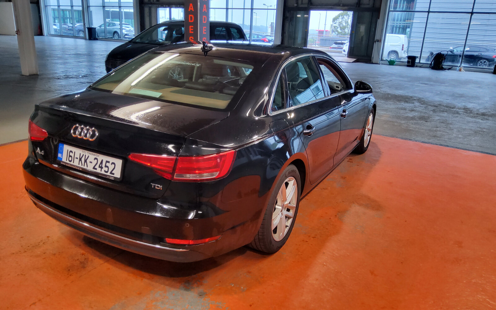 Audi A4 2.0TDI 150HP SE Ultra