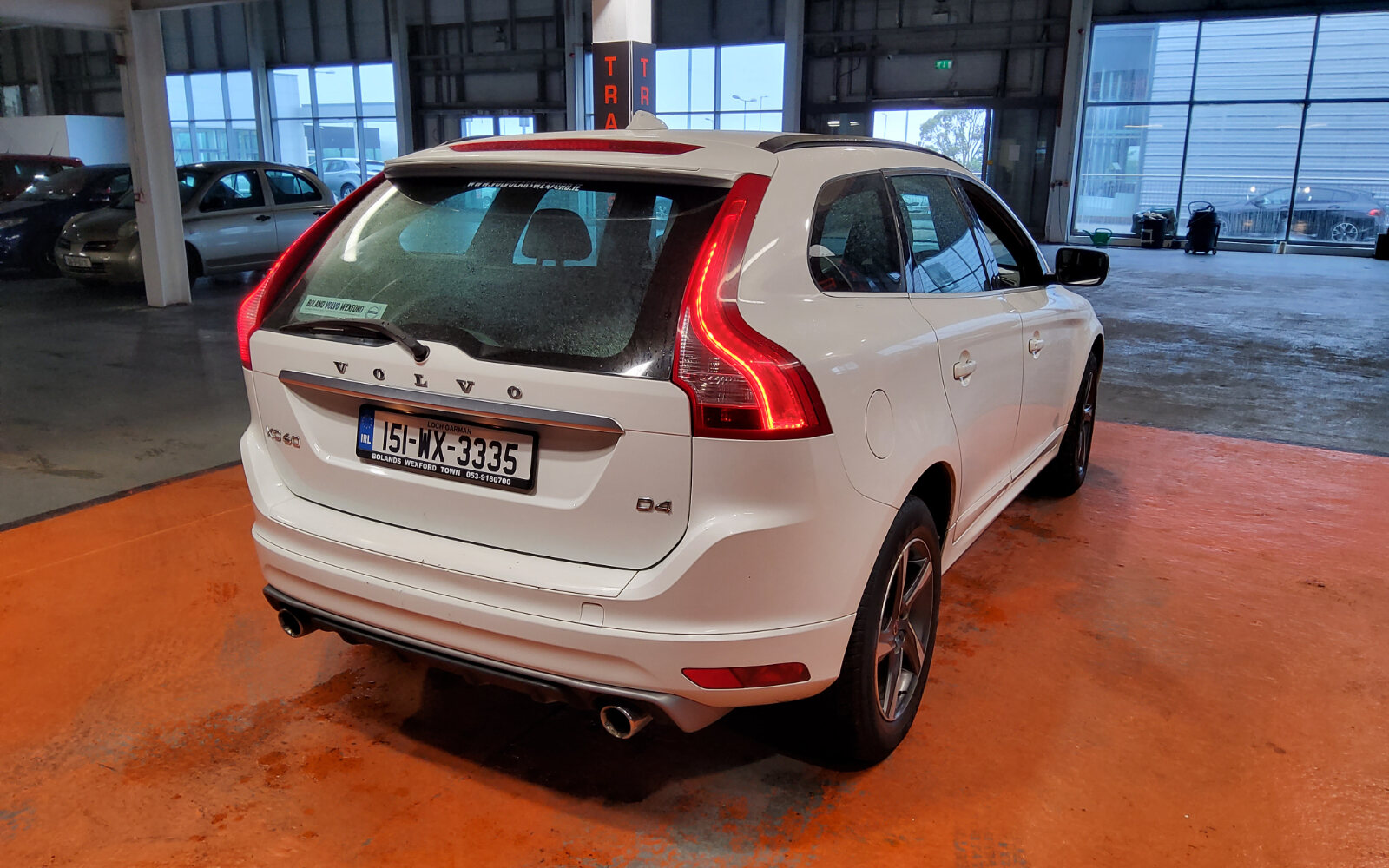 Volvo XC60 D4 (181hp) FWD R-Design