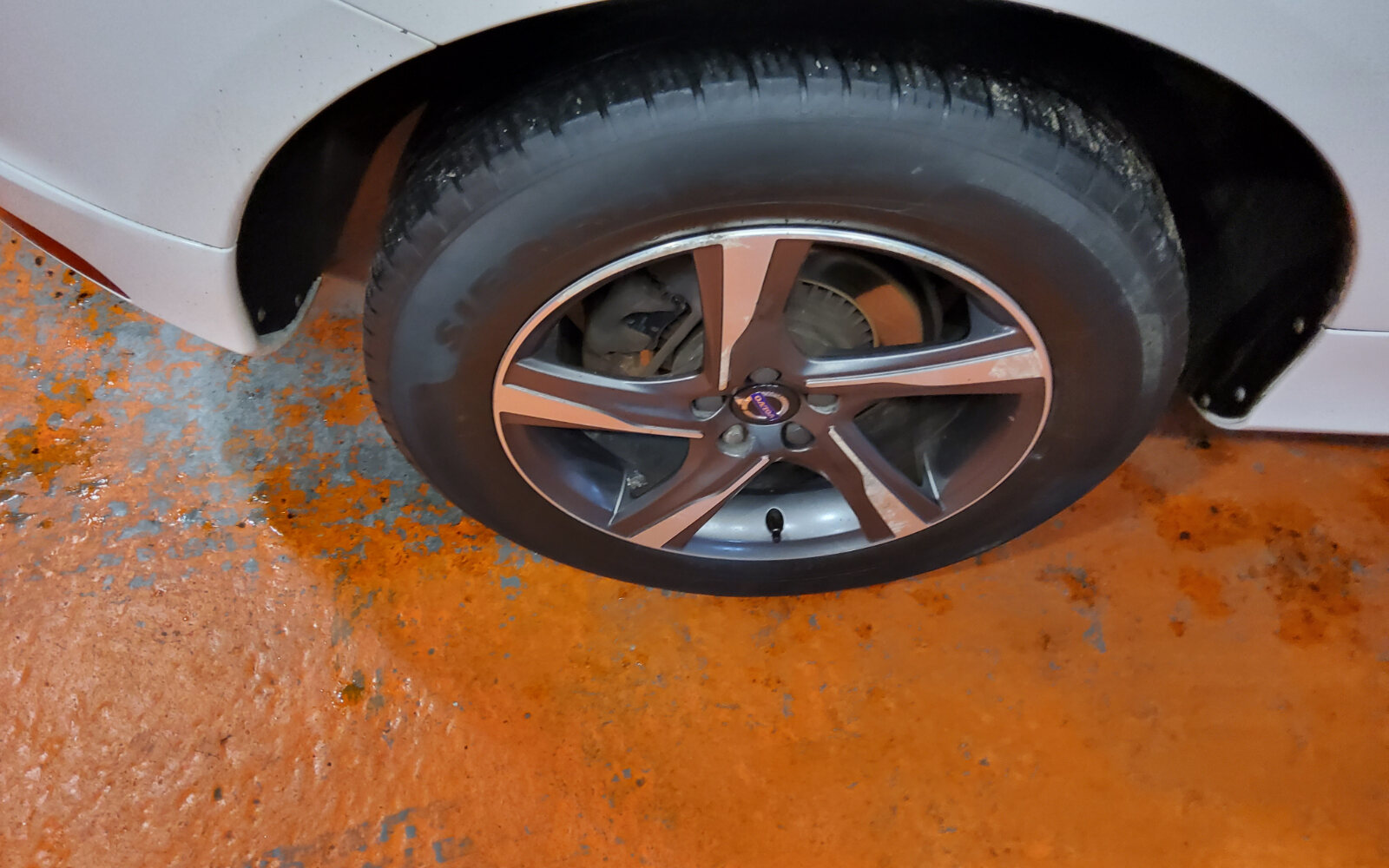 Volvo XC60 D4 (181hp) FWD R-Design