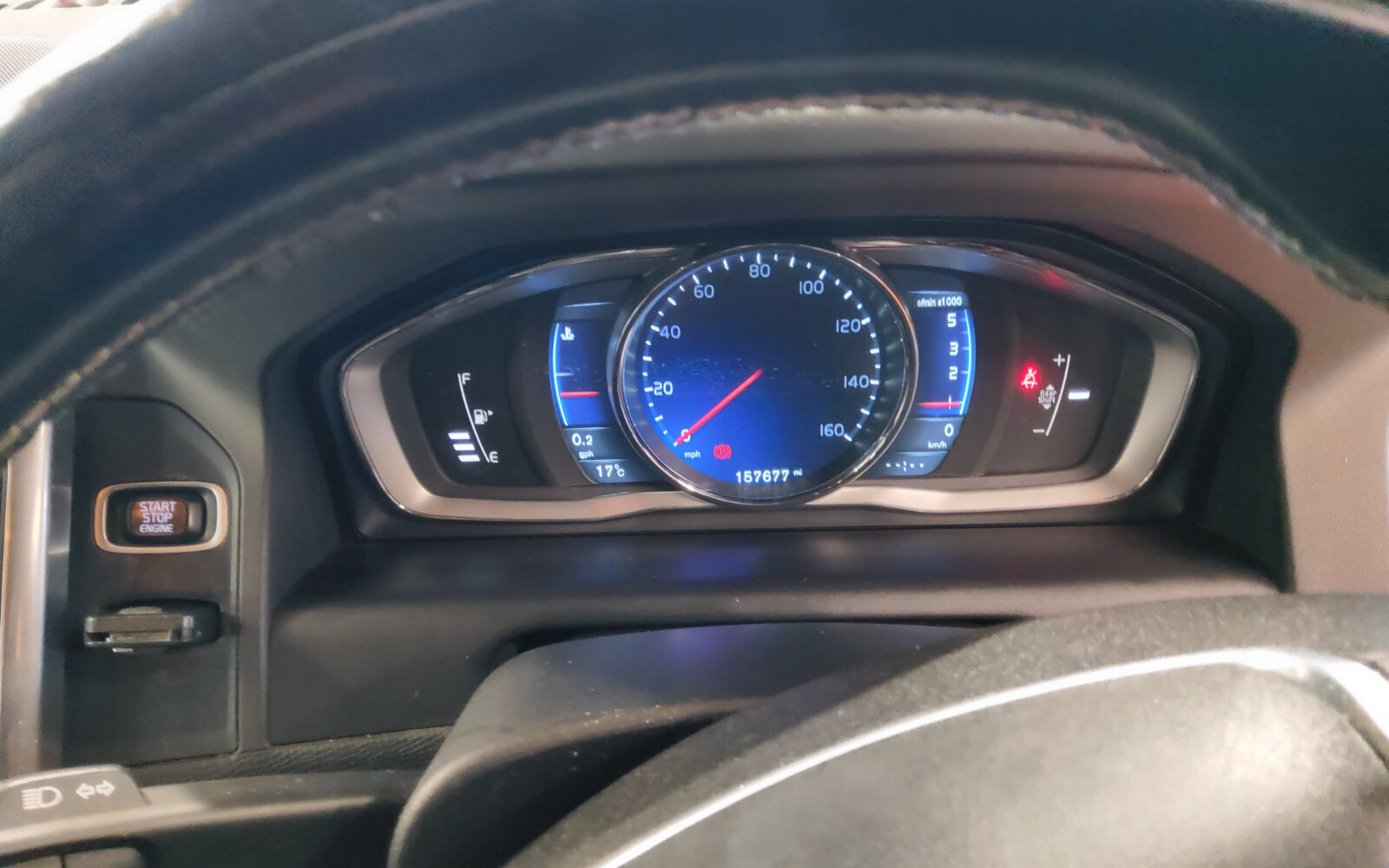 Volvo XC60 D4 (181hp) FWD R-Design