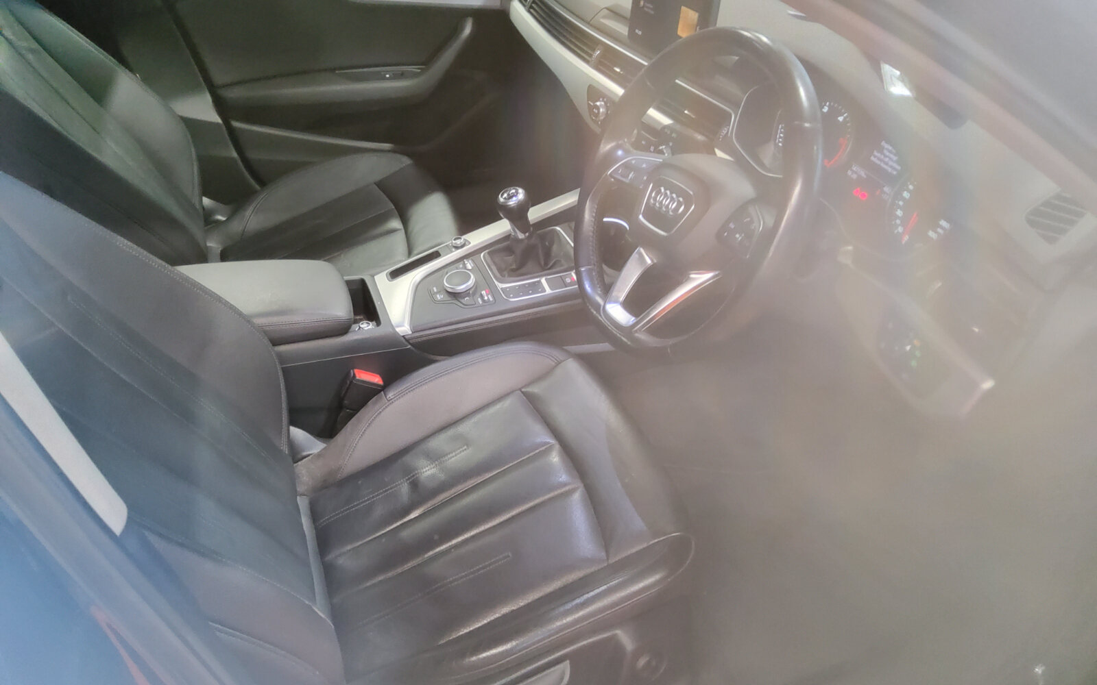 Audi A4 2.0TDI 150HP SE Ultra