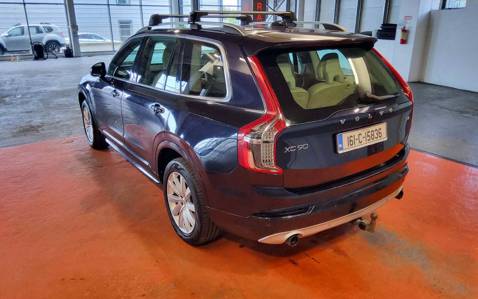 Volvo XC90 D4 (190hp) FWD Momentum Geartronic