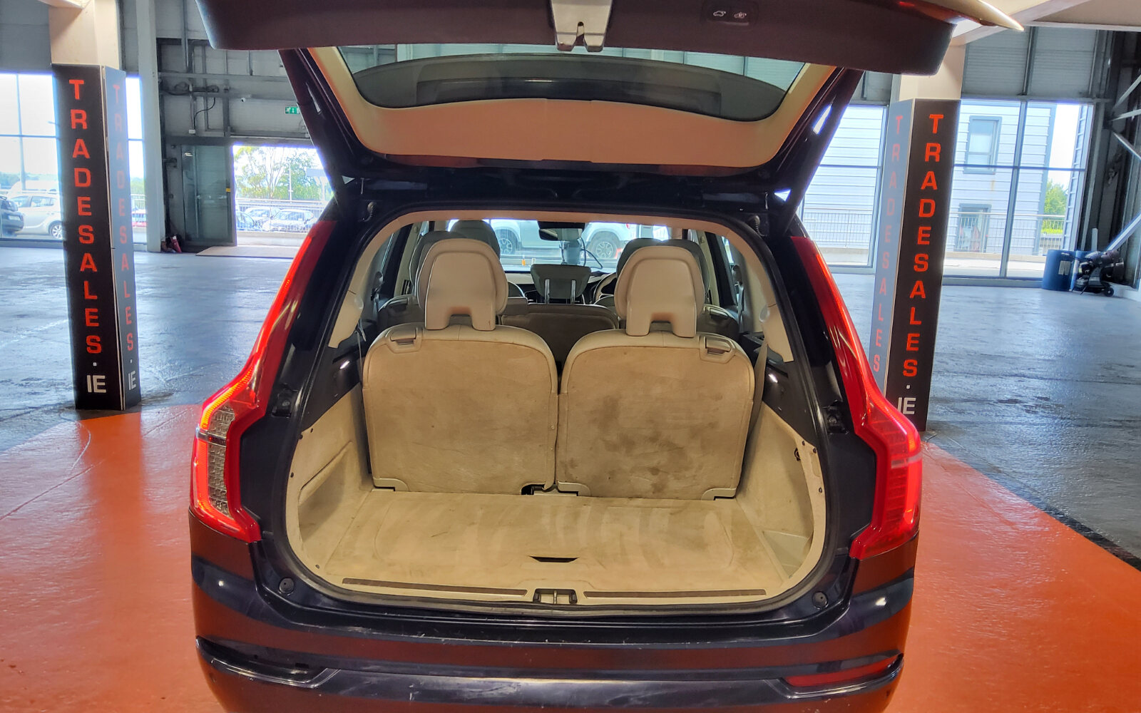 Volvo XC90 D4 (190hp) FWD Momentum Geartronic