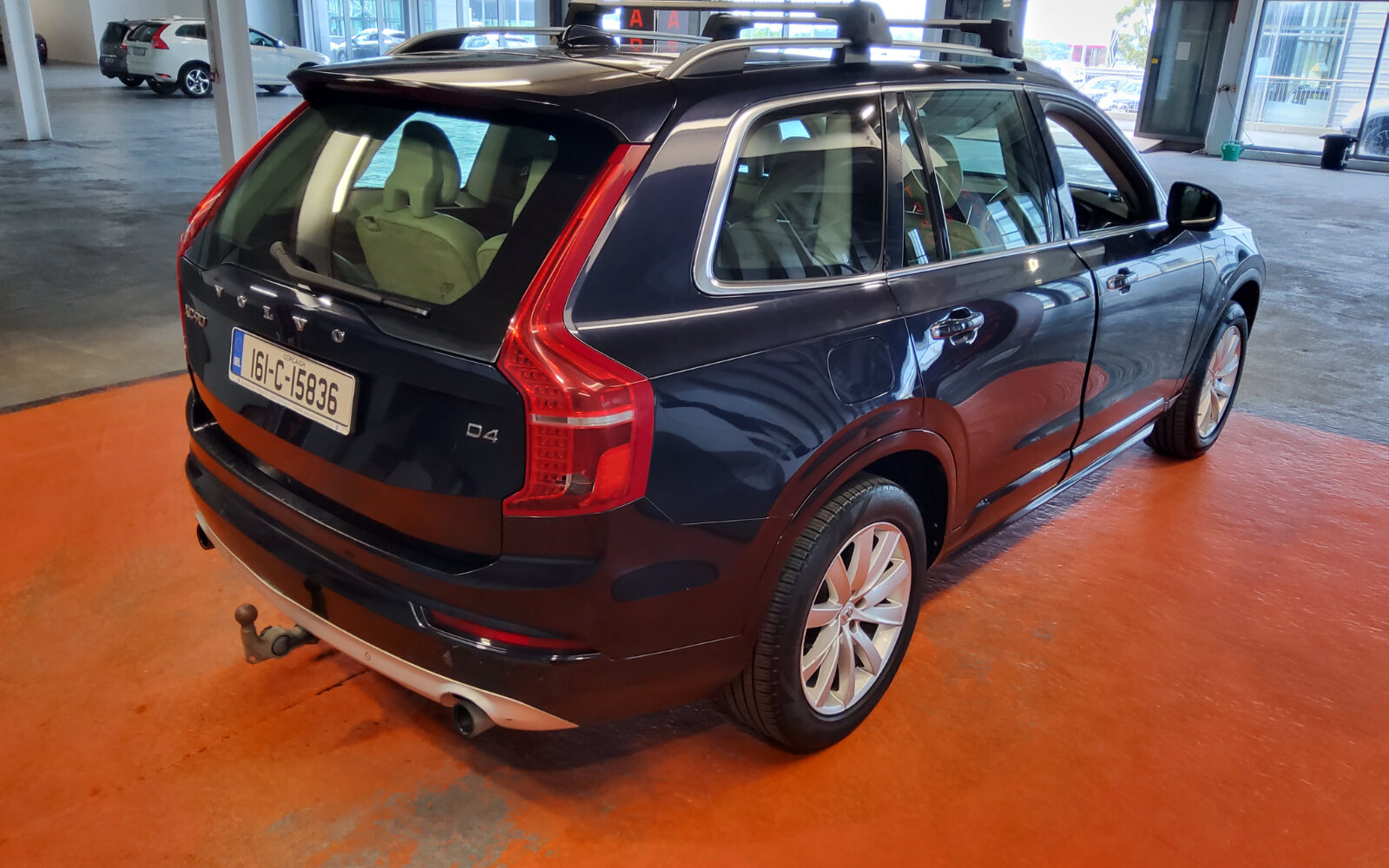 Volvo XC90 D4 (190hp) FWD Momentum Geartronic