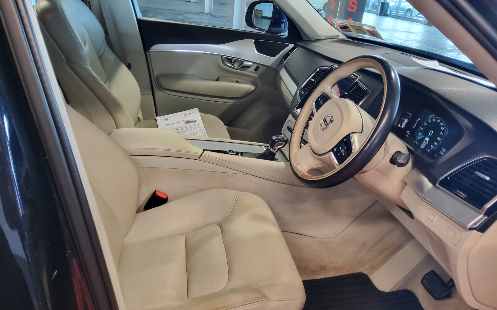 Volvo XC90 D4 (190hp) FWD Momentum Geartronic