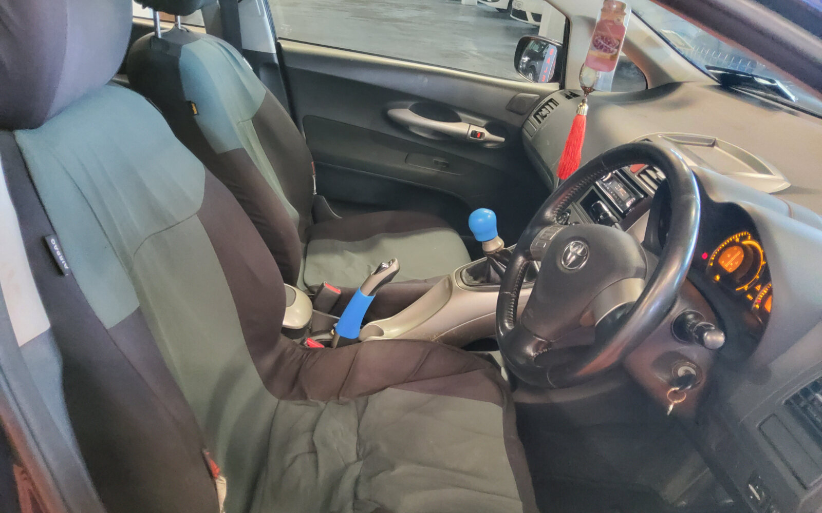 Toyota Auris 1.4 VVT-i Luna