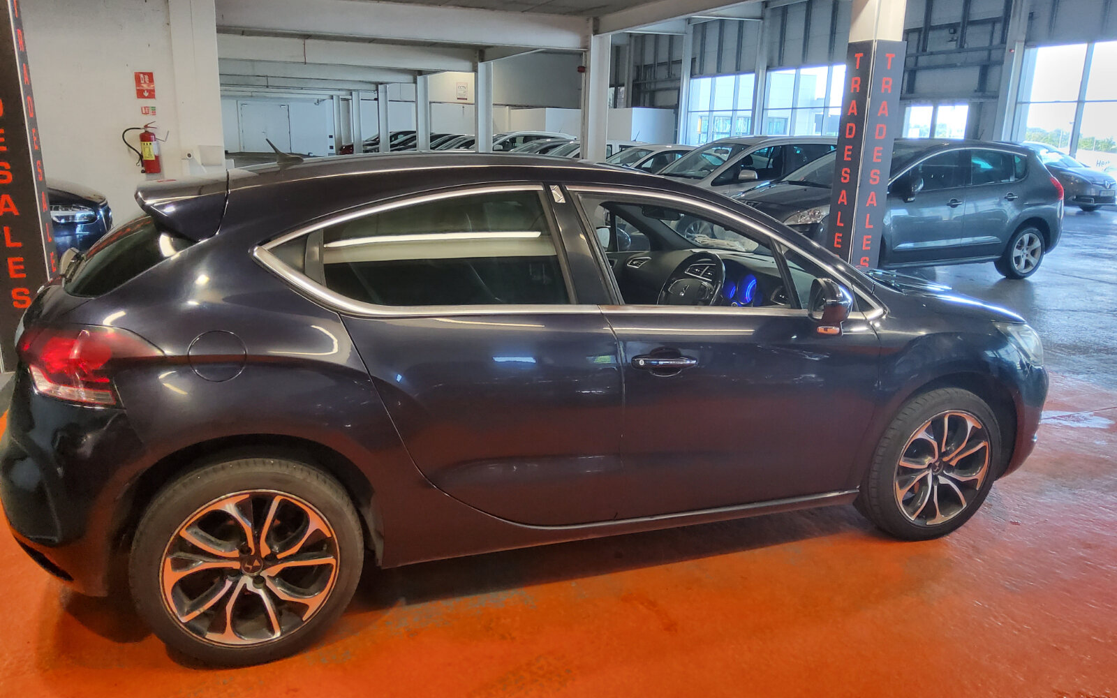 DS Automobiles DS 4 BlueHDi 120 S&S 6-speed manual Prestige