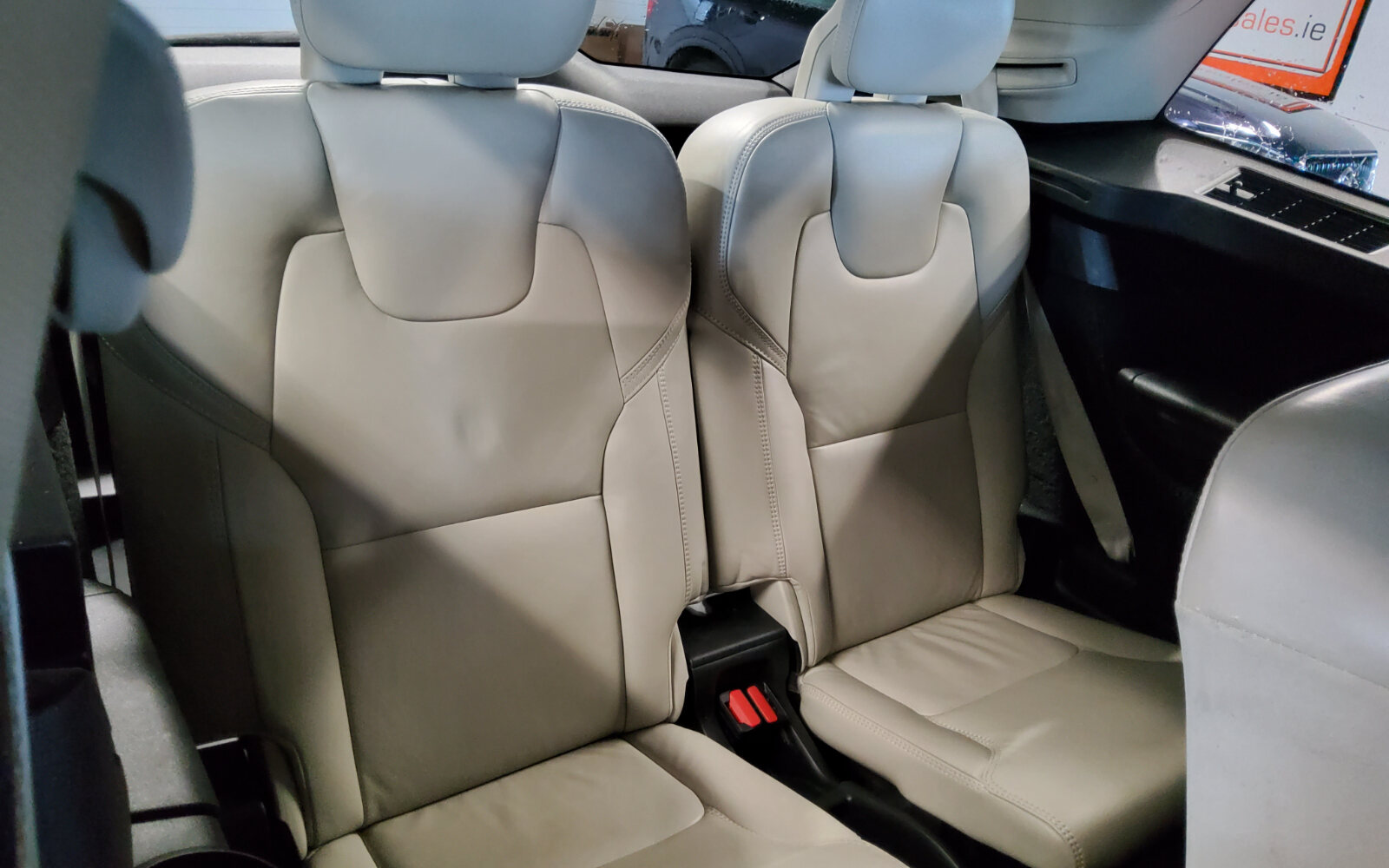 Volvo XC90 B5 (235hp) AWD Inscription Auto