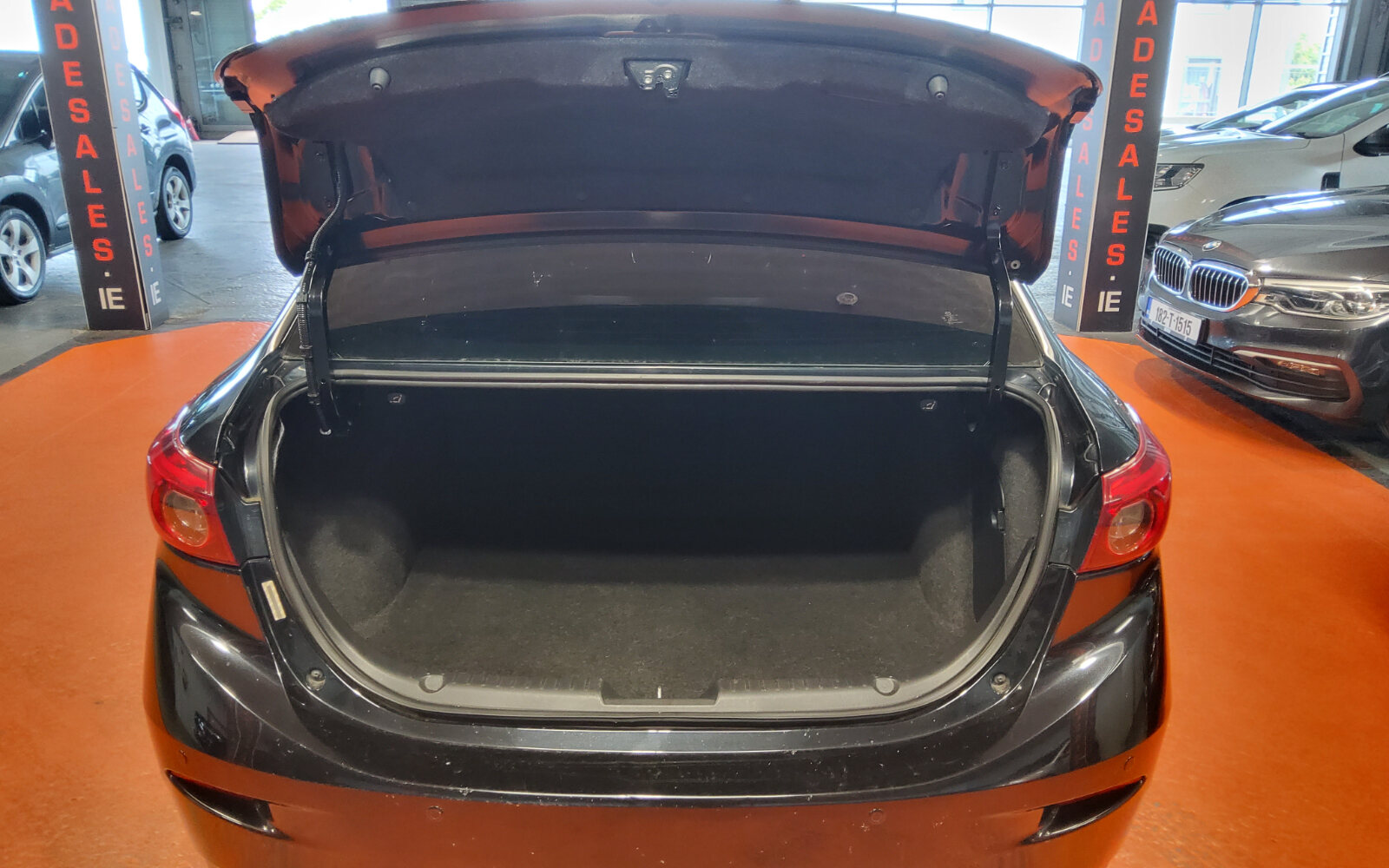 Mazda Mazda3 2.2D (150 hp) Platinum Cloth 6MT