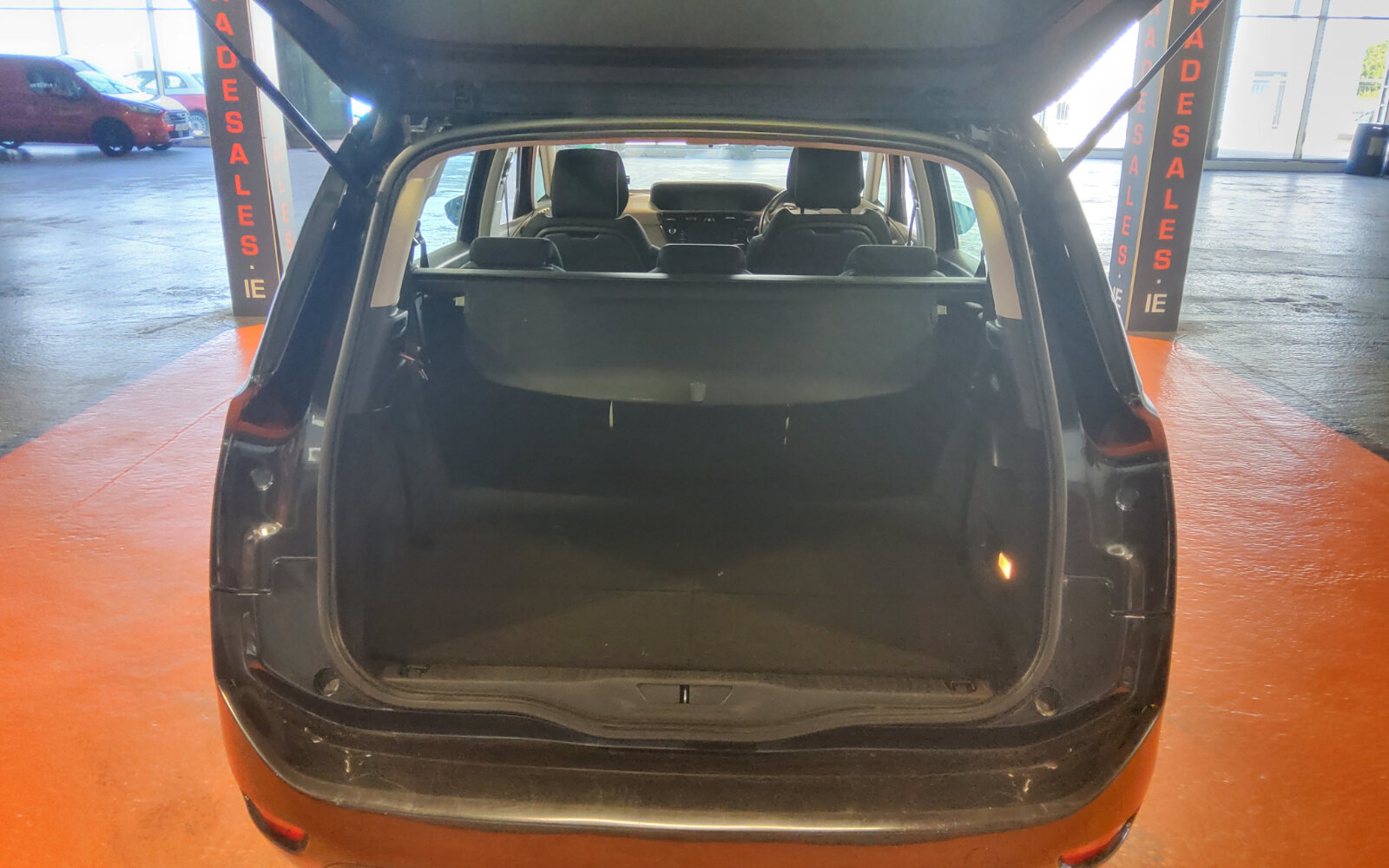 Citroen C4 1.6 e-HDi 115HP Airdream VTR+