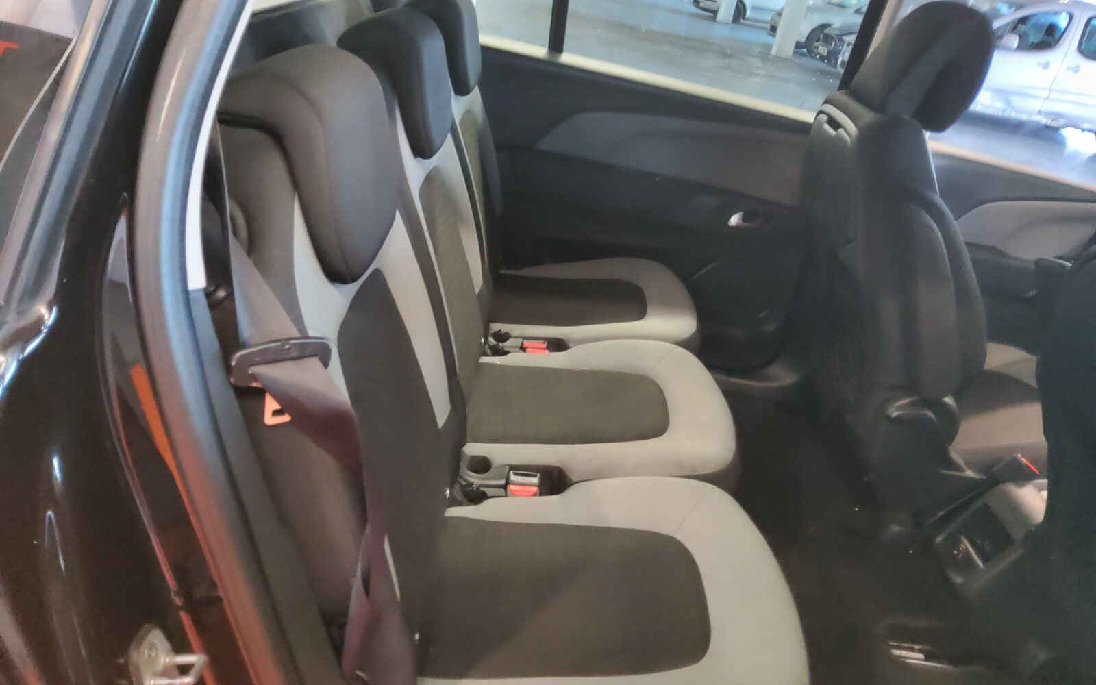 Citroen C4 1.6 e-HDi 115HP Airdream VTR+