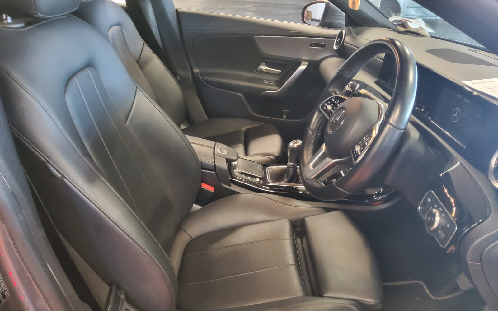 Mercedes-Benz CLA CLA 180 D Style A/T