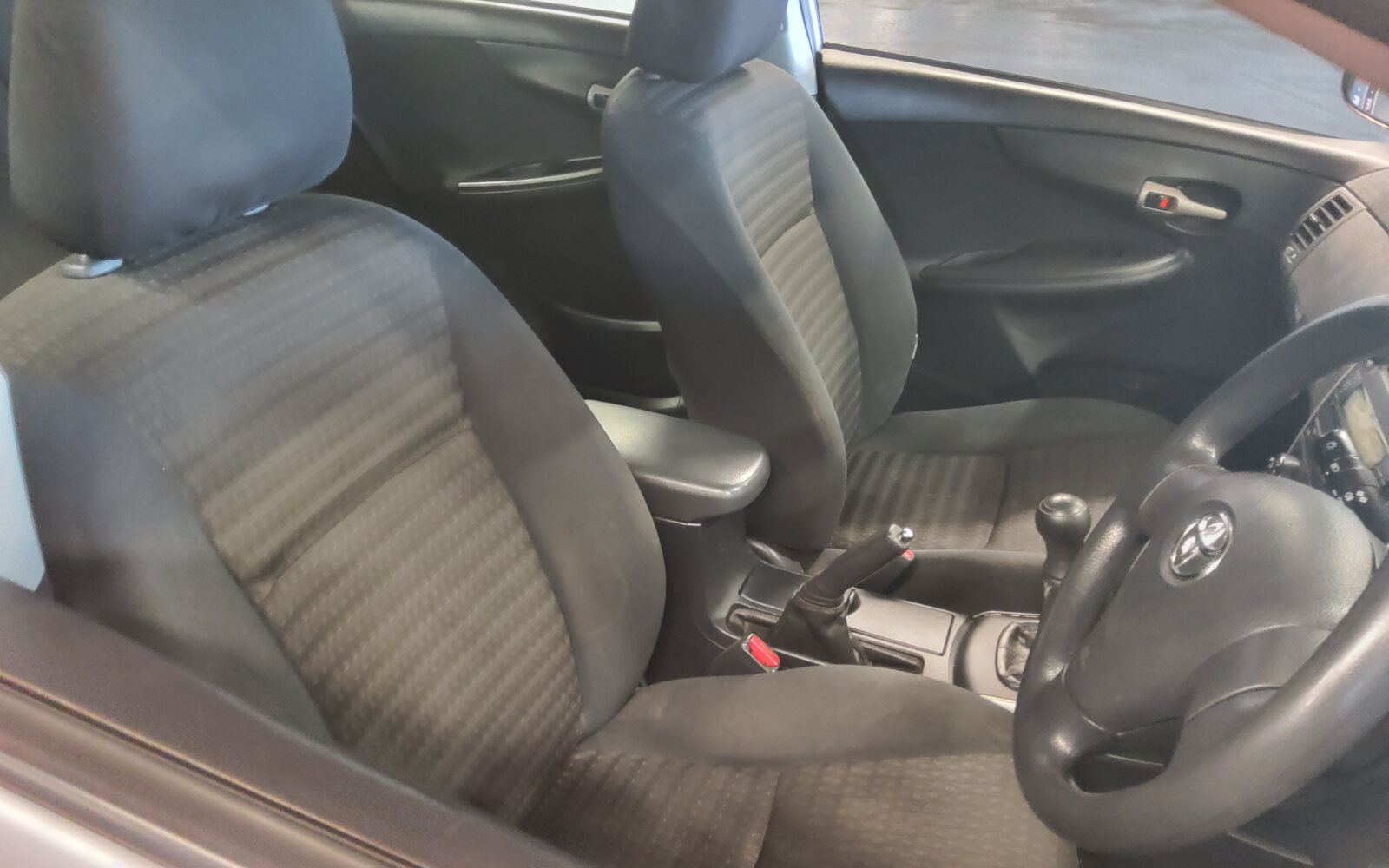 Toyota Corolla 1.4 D-4D 4Dr Terra