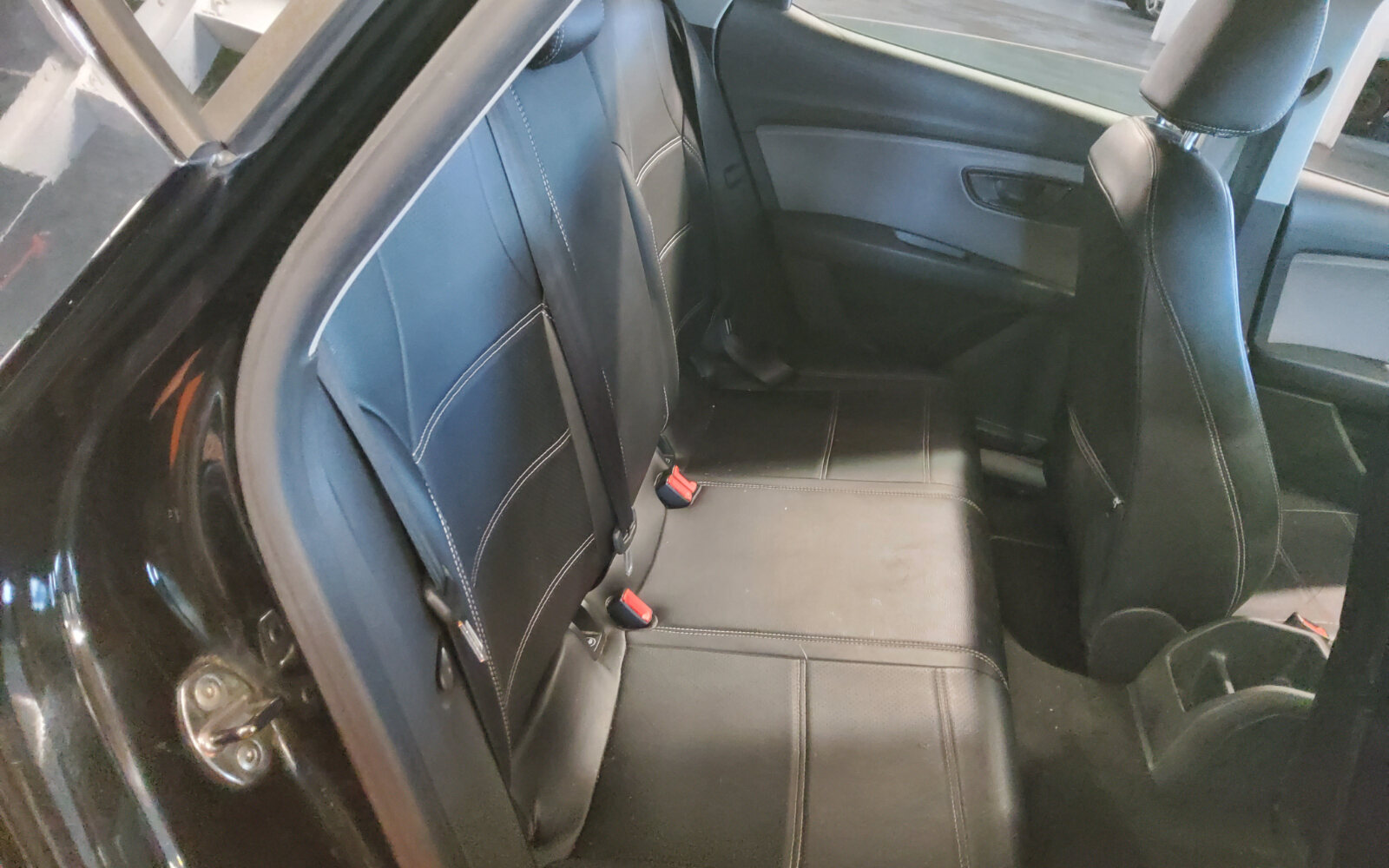 SEAT Leon 1.6 TDI 90 PS REFERENCE