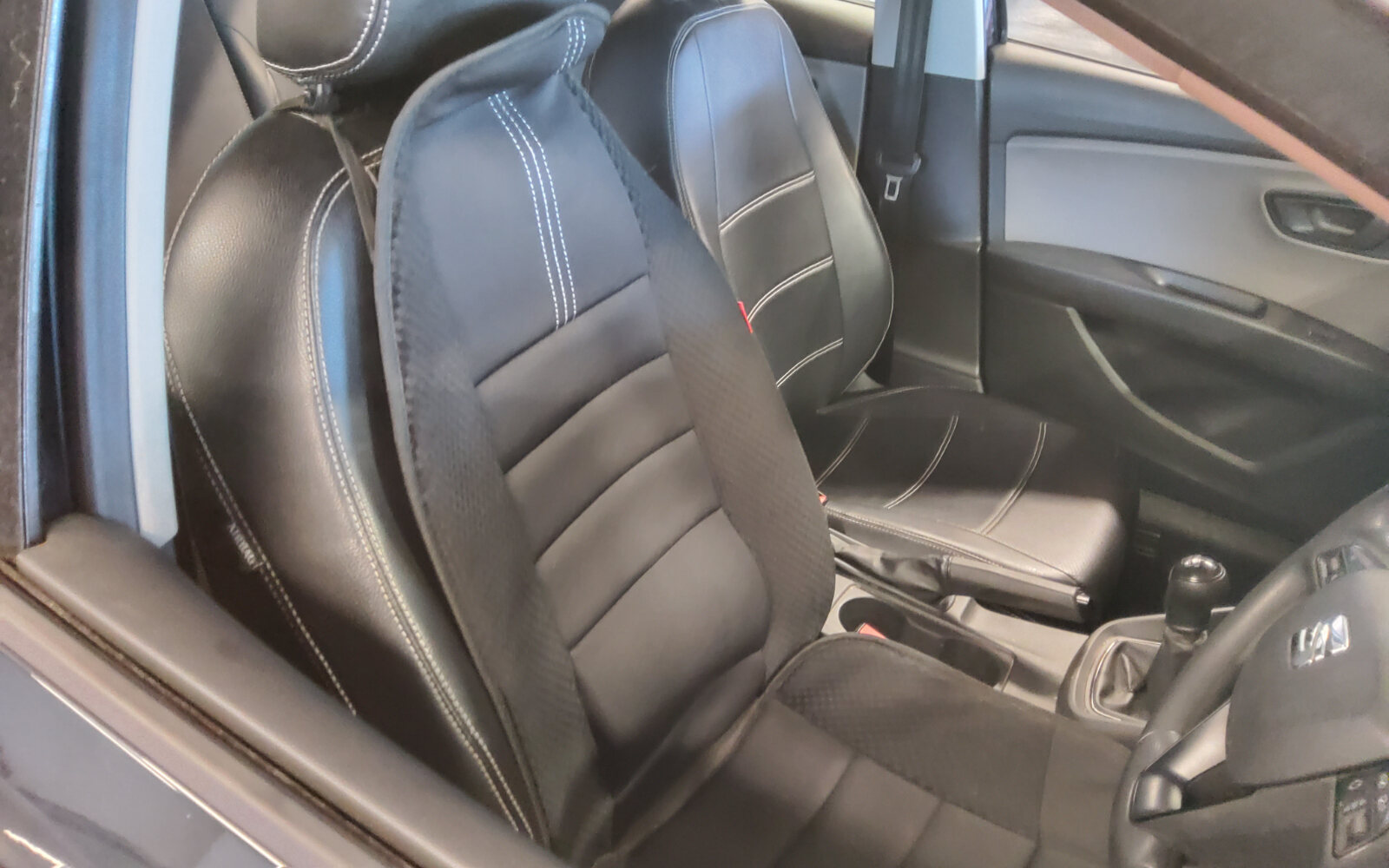 SEAT Leon 1.6 TDI 90 PS REFERENCE