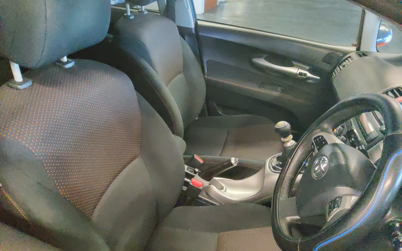Toyota Auris 1.4 D-4D Sport