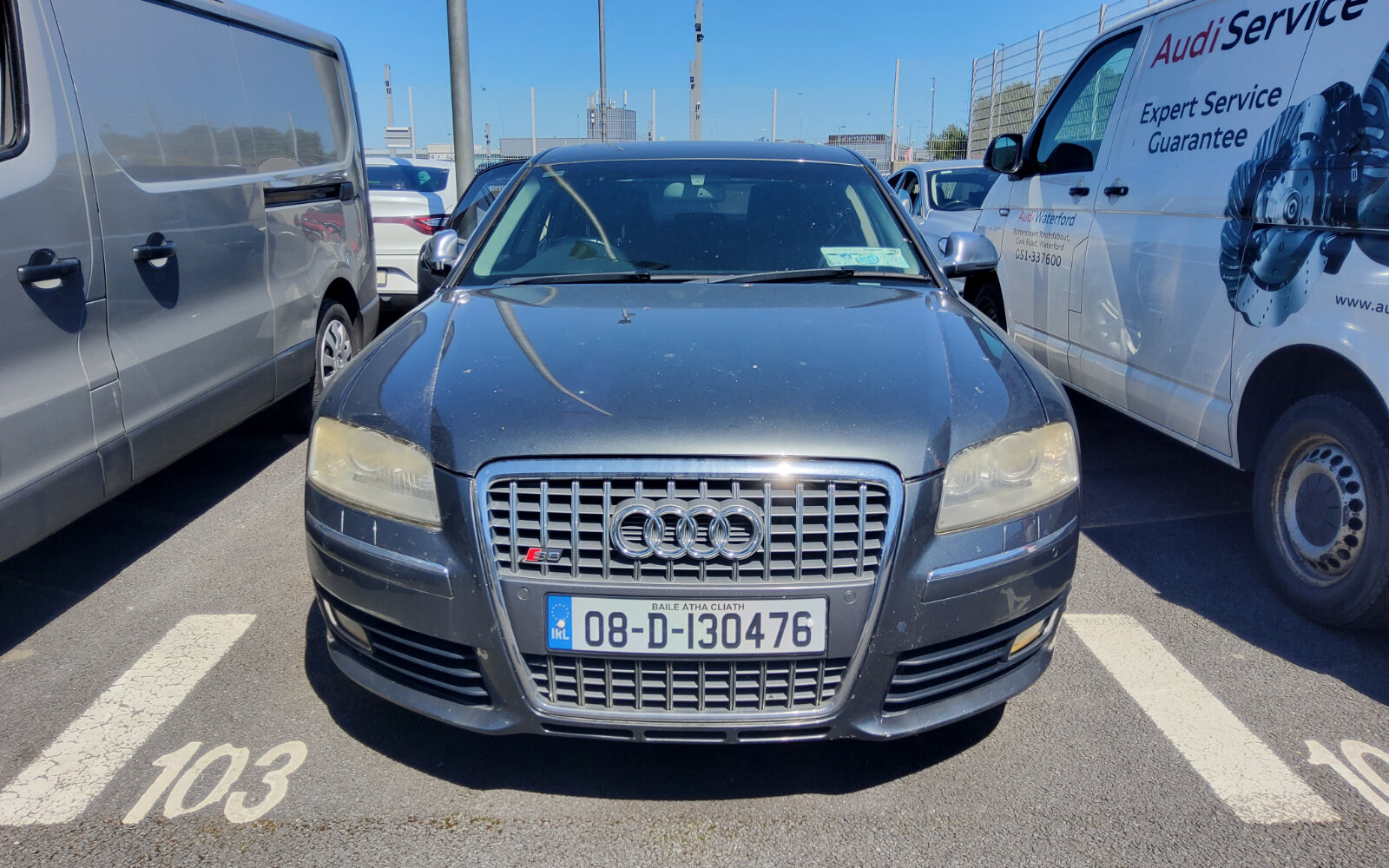 Audi S8 5.2 TIPTRONIC QUATTRO