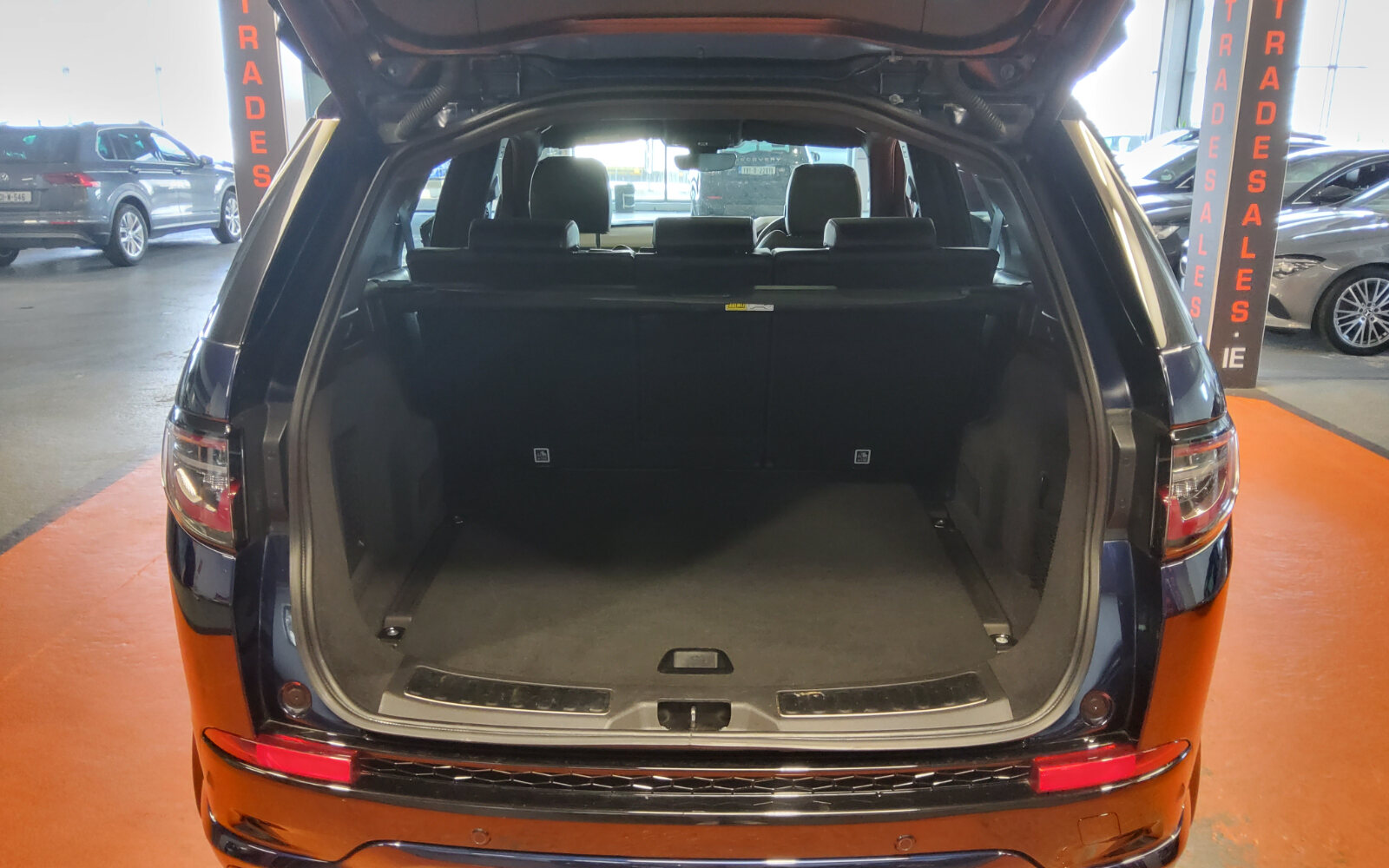 Land Rover Discovery Sport 1.5 I3 PHEV 300 PS AWD R-Dynamic S Auto