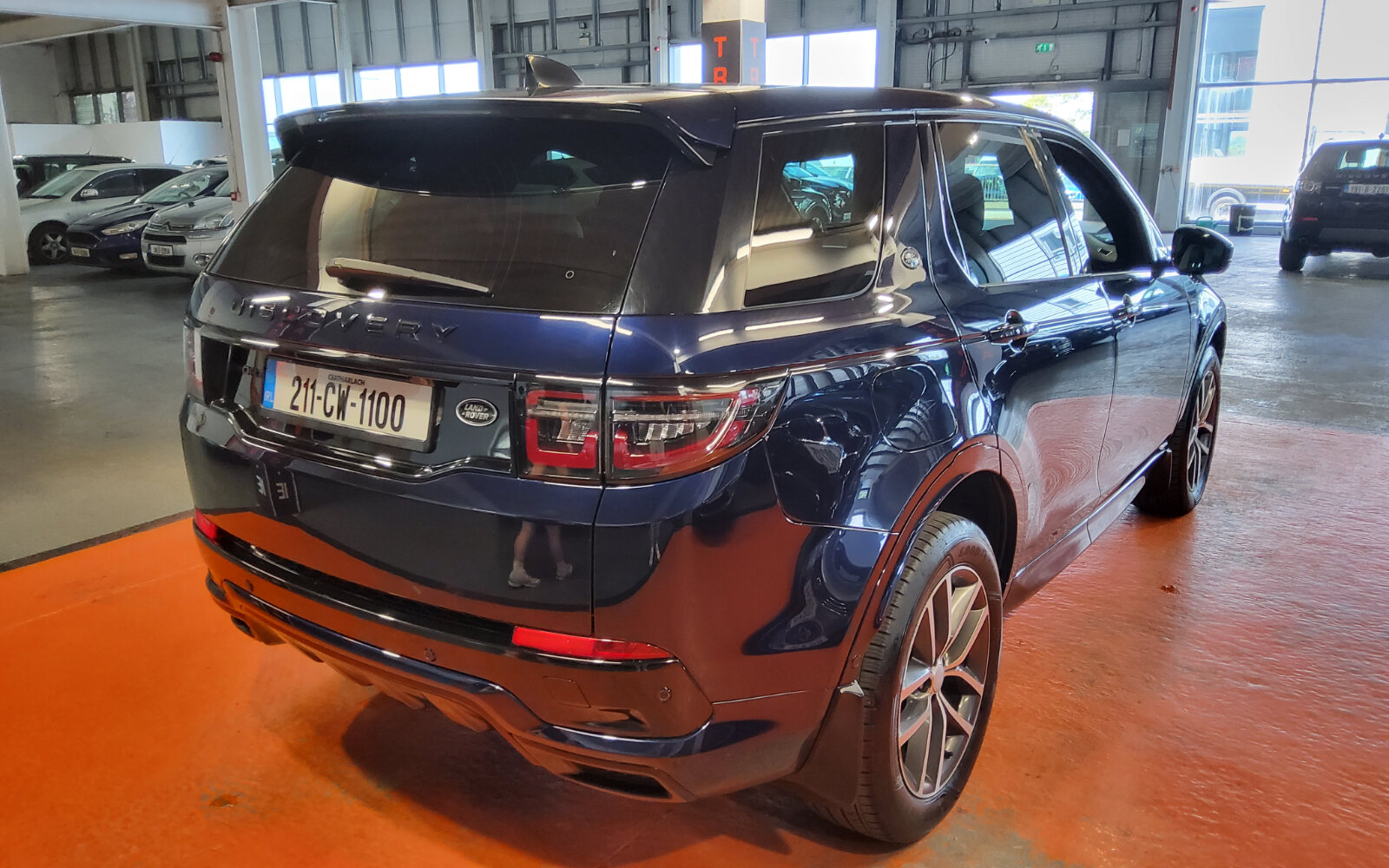 Land Rover Discovery Sport 1.5 I3 PHEV 300 PS AWD R-Dynamic S Auto