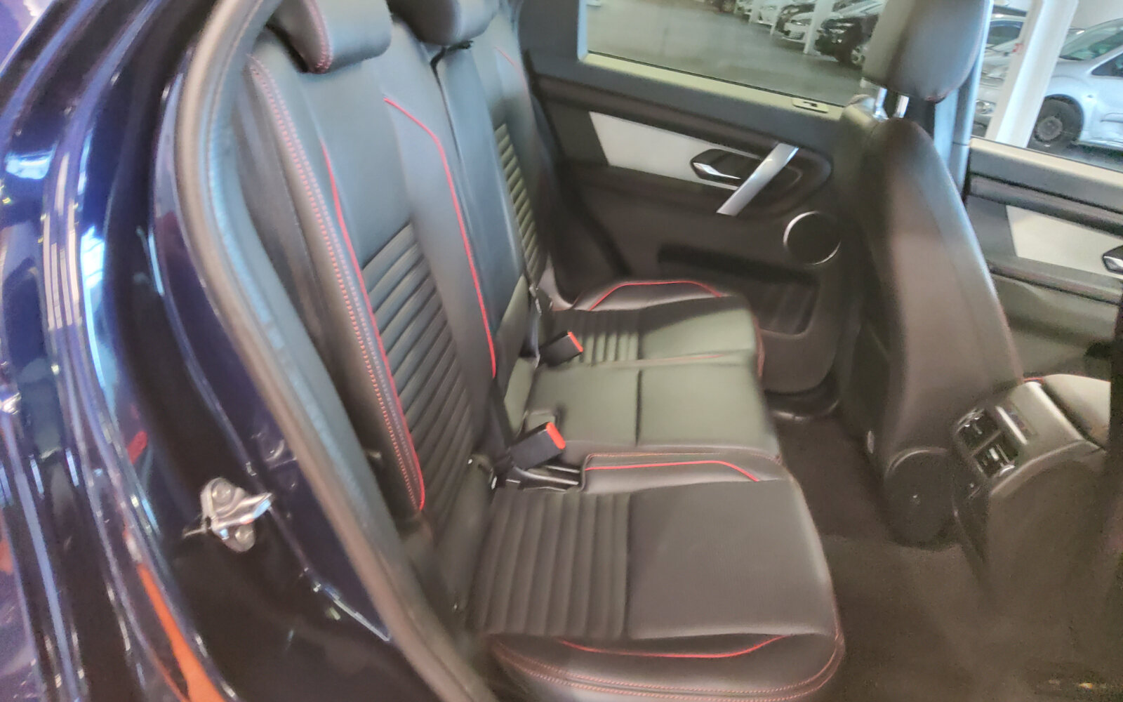 Land Rover Discovery Sport 1.5 I3 PHEV 300 PS AWD R-Dynamic S Auto