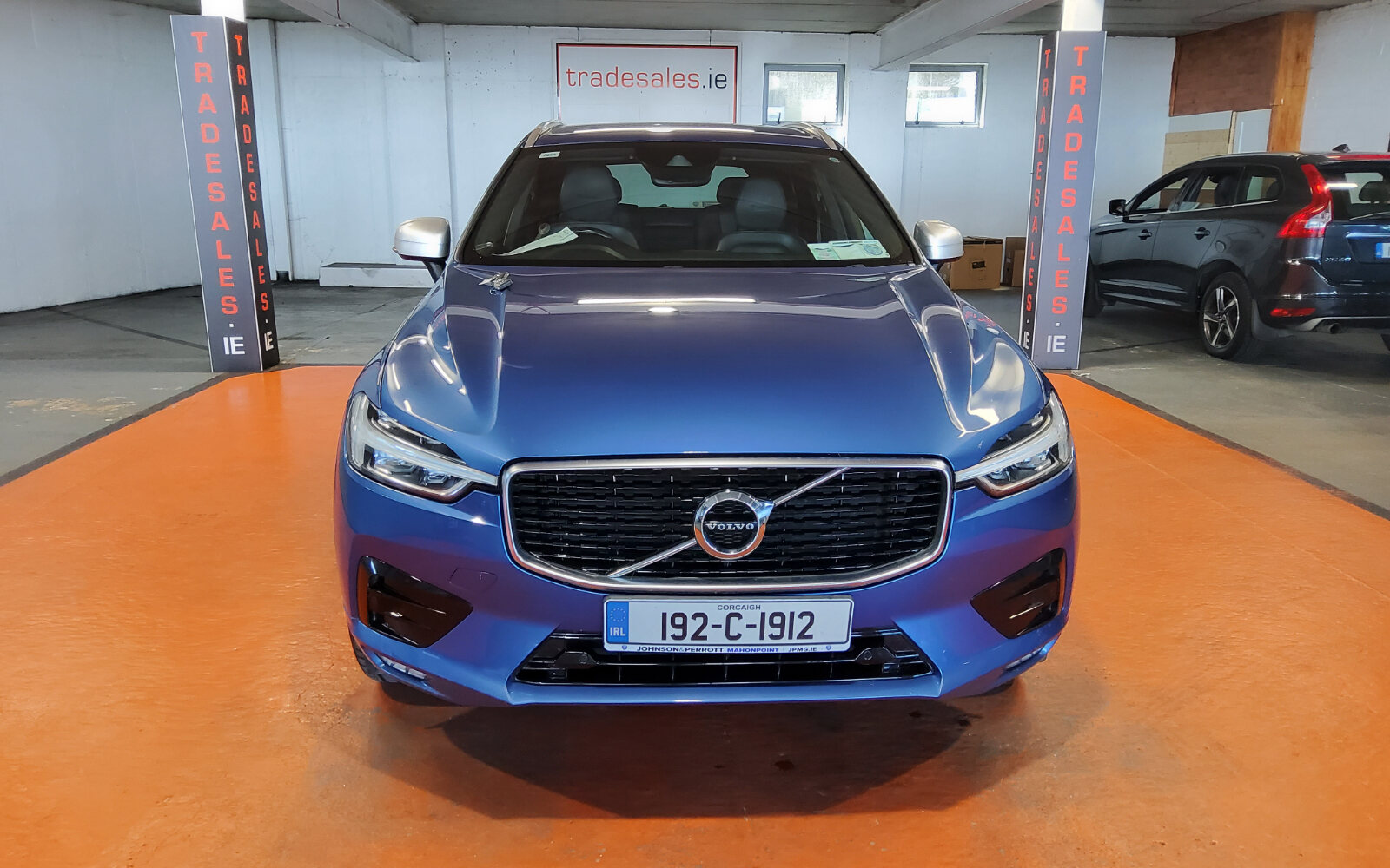 Volvo XC60 D4 (190hp) FWD R-Design Automatic