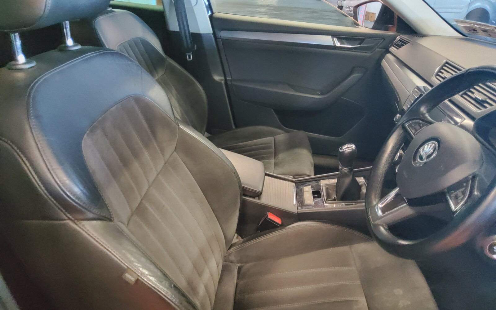 Skoda Superb 2.0 TDI 190bhp Ambition