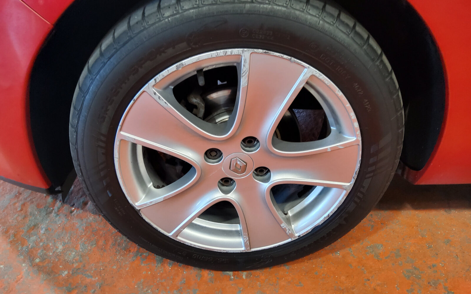 Renault Clio 1.2 16V 75 DYNAMIQUE+